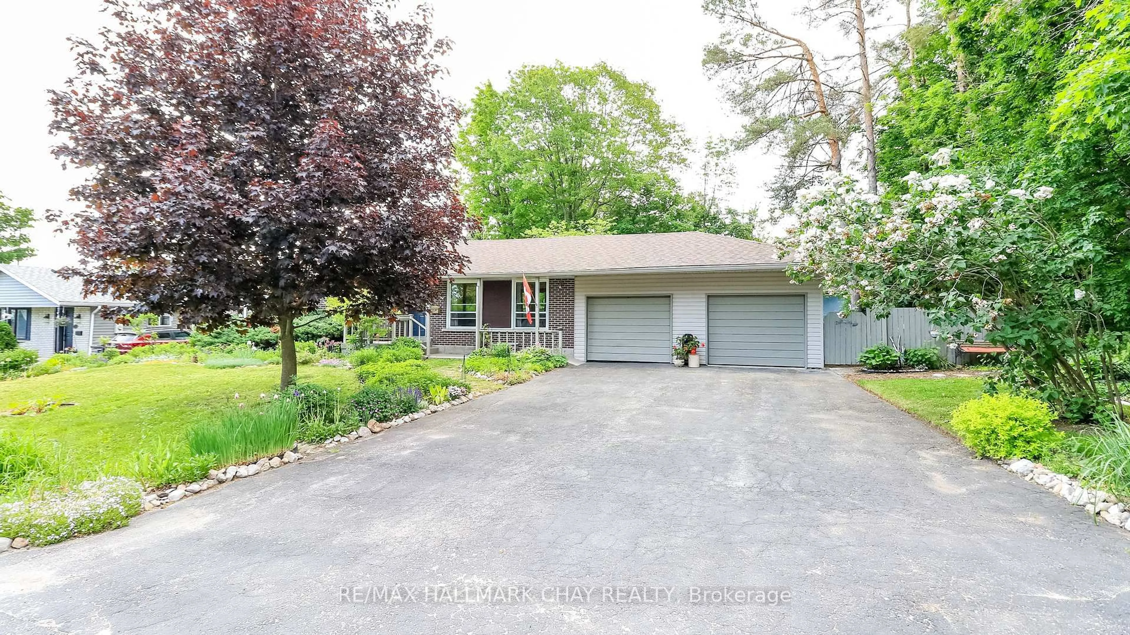 Unknown for 15 Murray St, Orillia Ontario L3V 2L8