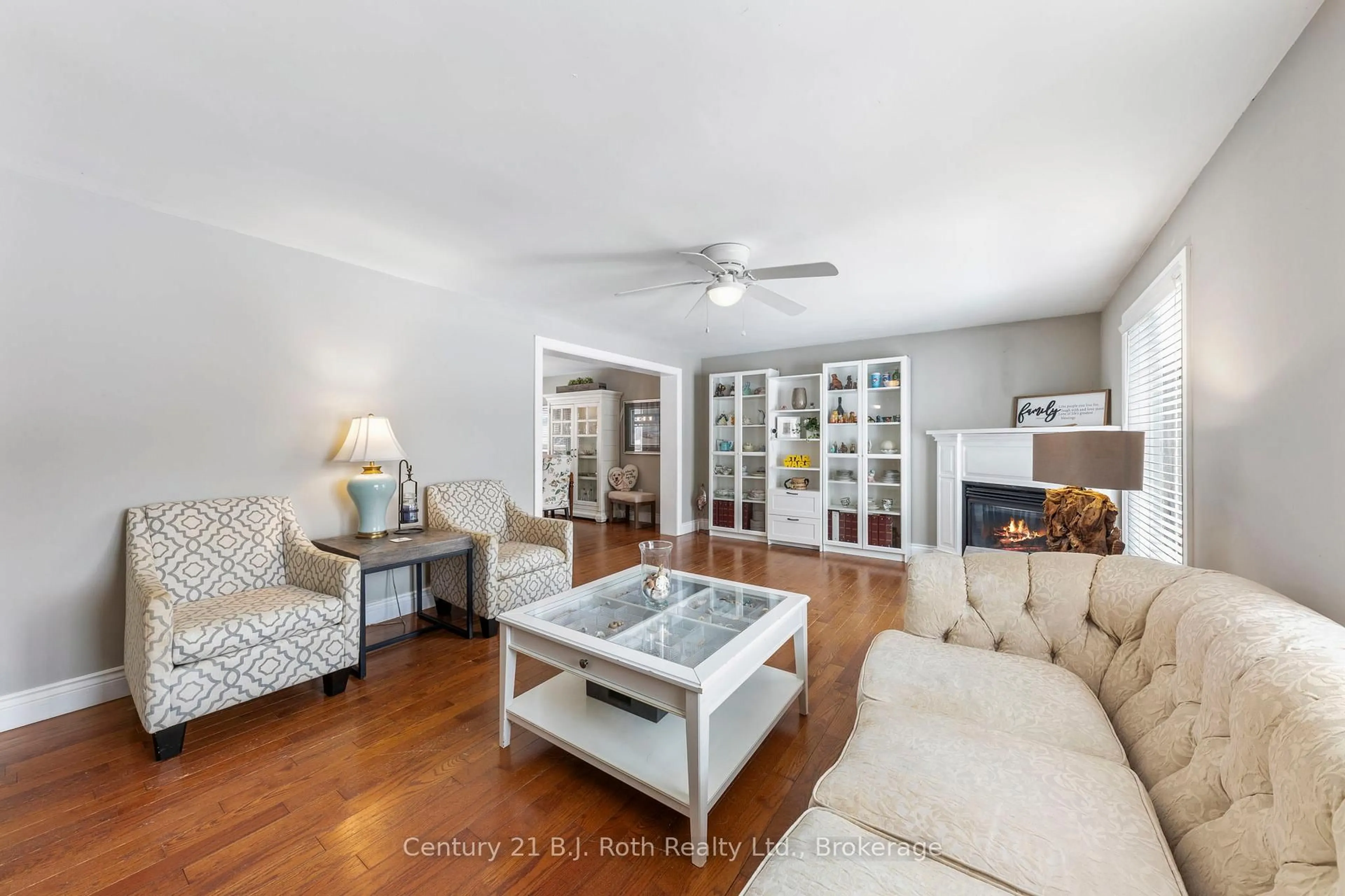 Living room with furniture, unknown for 60 Lepage Dr, Penetanguishene Ontario L9M 1R5