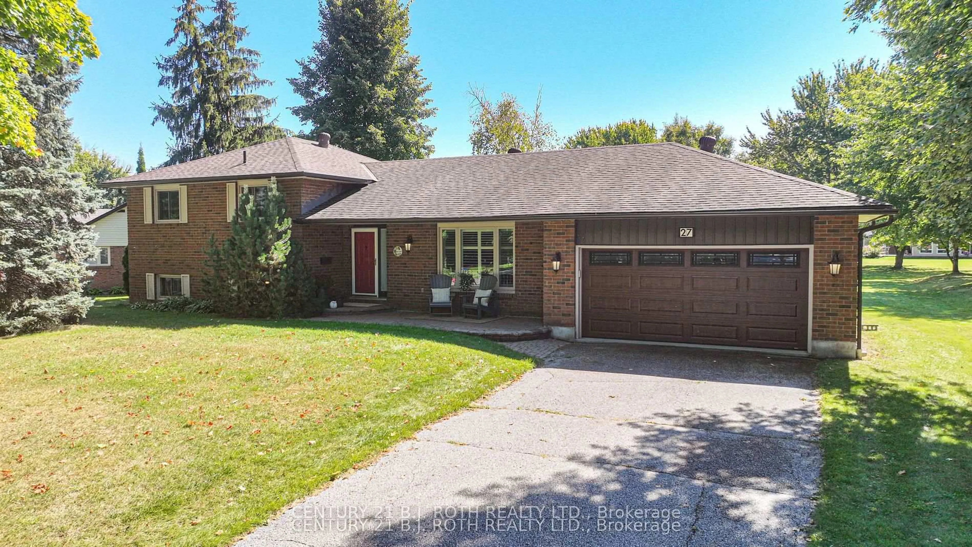 Home with brick exterior material, street for 27 Thicketwood Pl, Ramara Ontario L0K 1B0