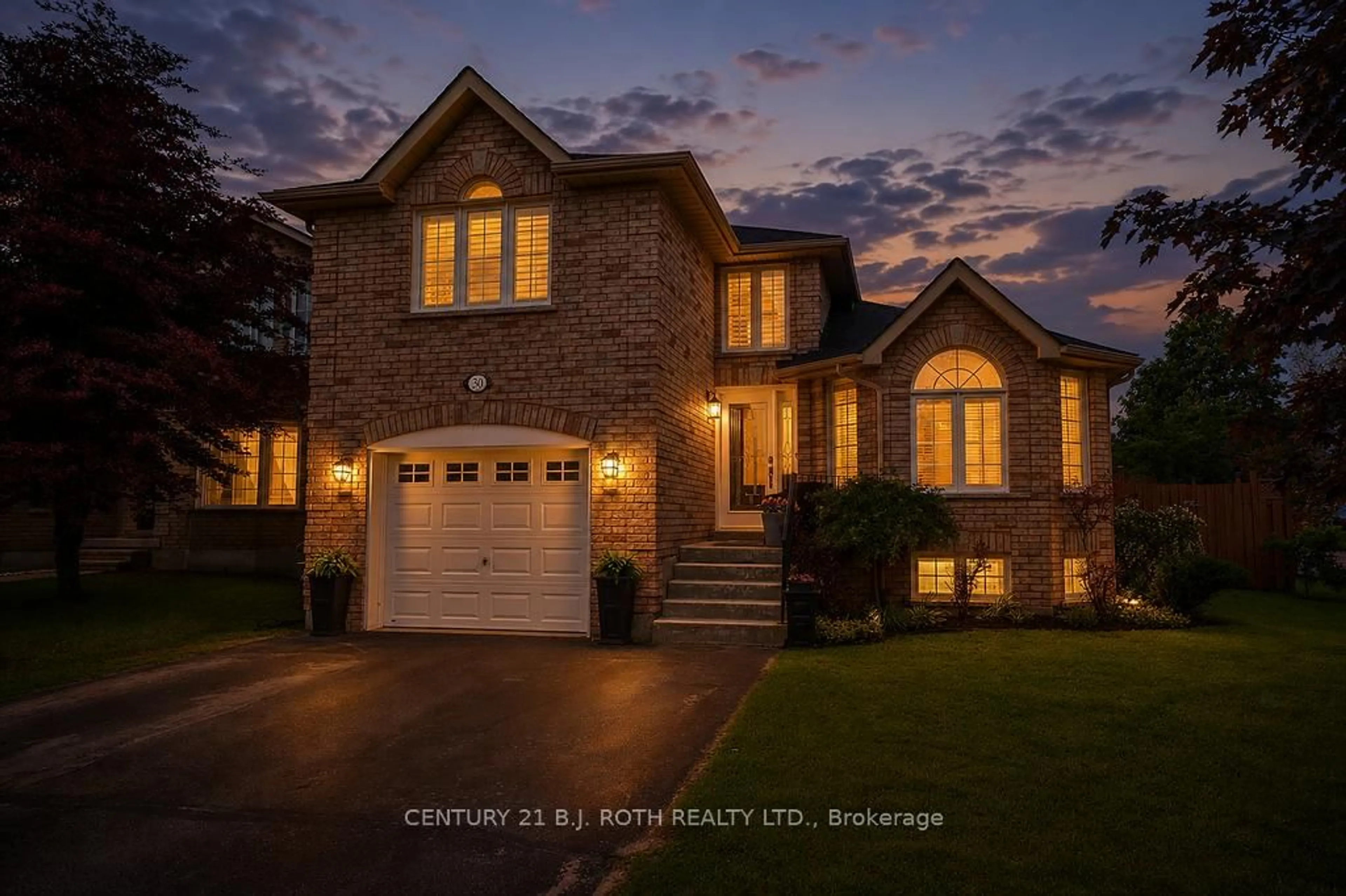 Home with brick exterior material, street for 30 Mcavoy Dr, Barrie Ontario L4N 0P8
