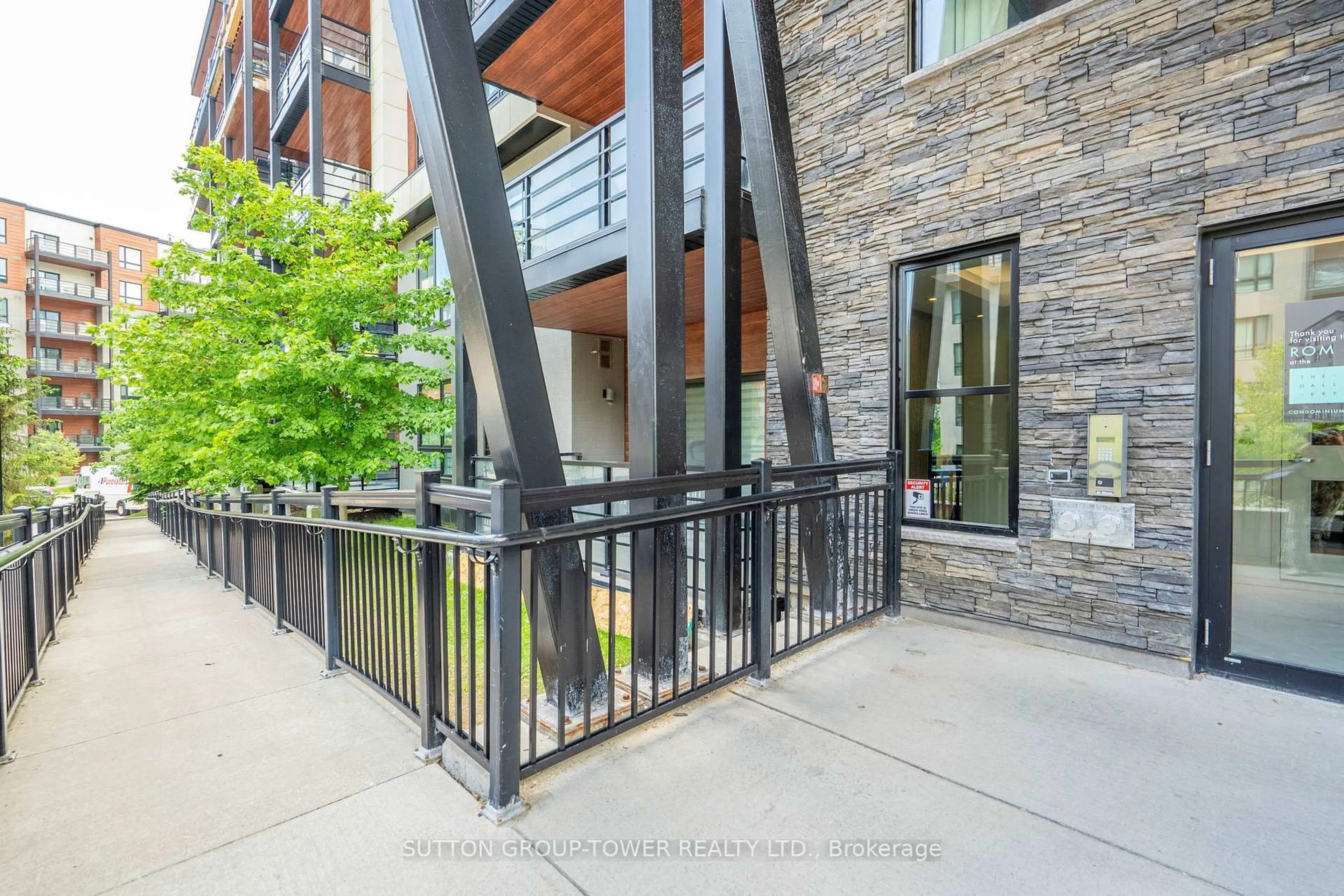 Patio, unknown for 306 Essa Rd #314, Barrie Ontario L9J 0H4