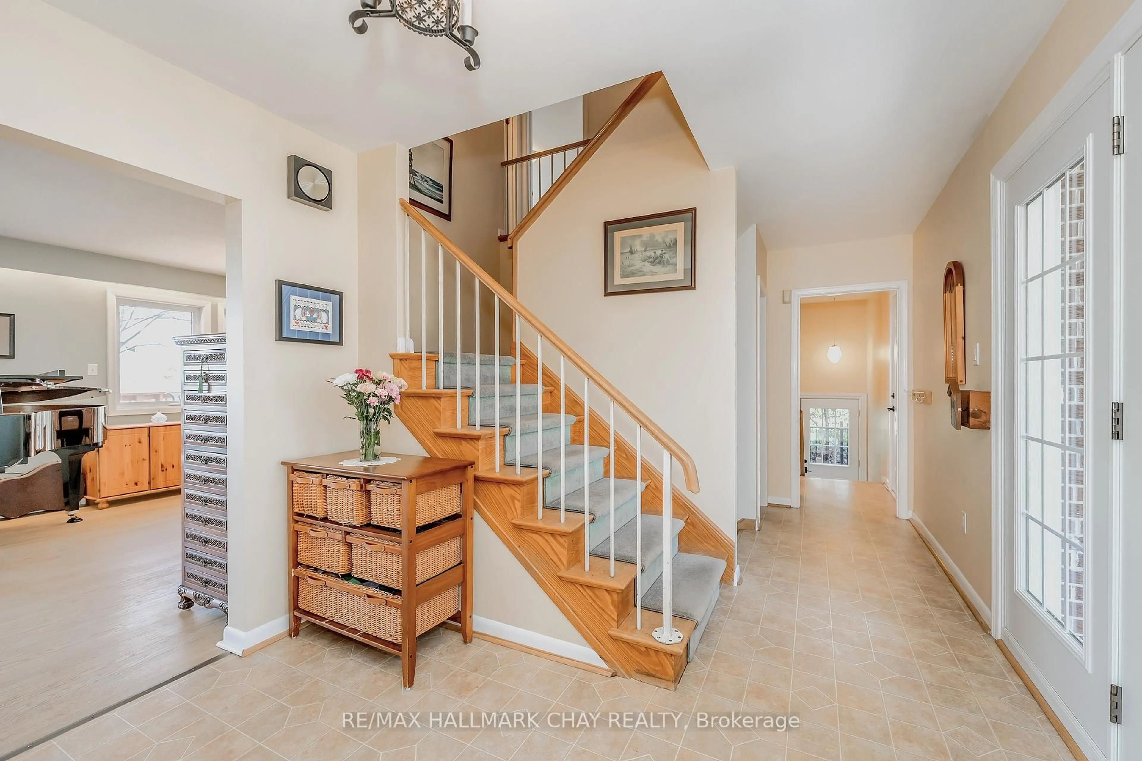 Unknown for 365 Codrington St, Barrie Ontario L4M 1S9