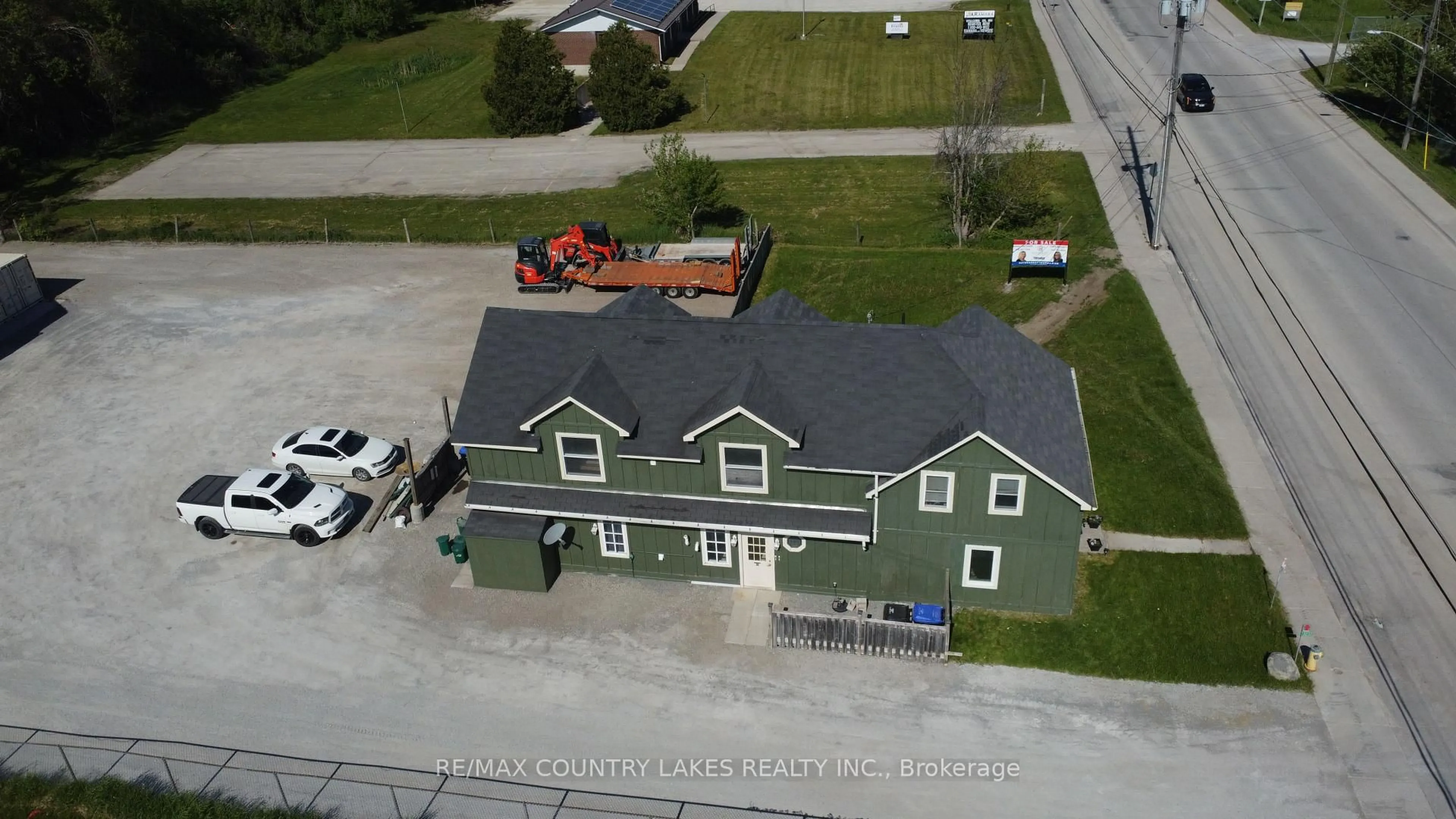 A pic from outside/outdoor area/front of a property/back of a property/a pic from drone, building for 3232 Simcoe Rd, Ramara Ontario L0K 1B0