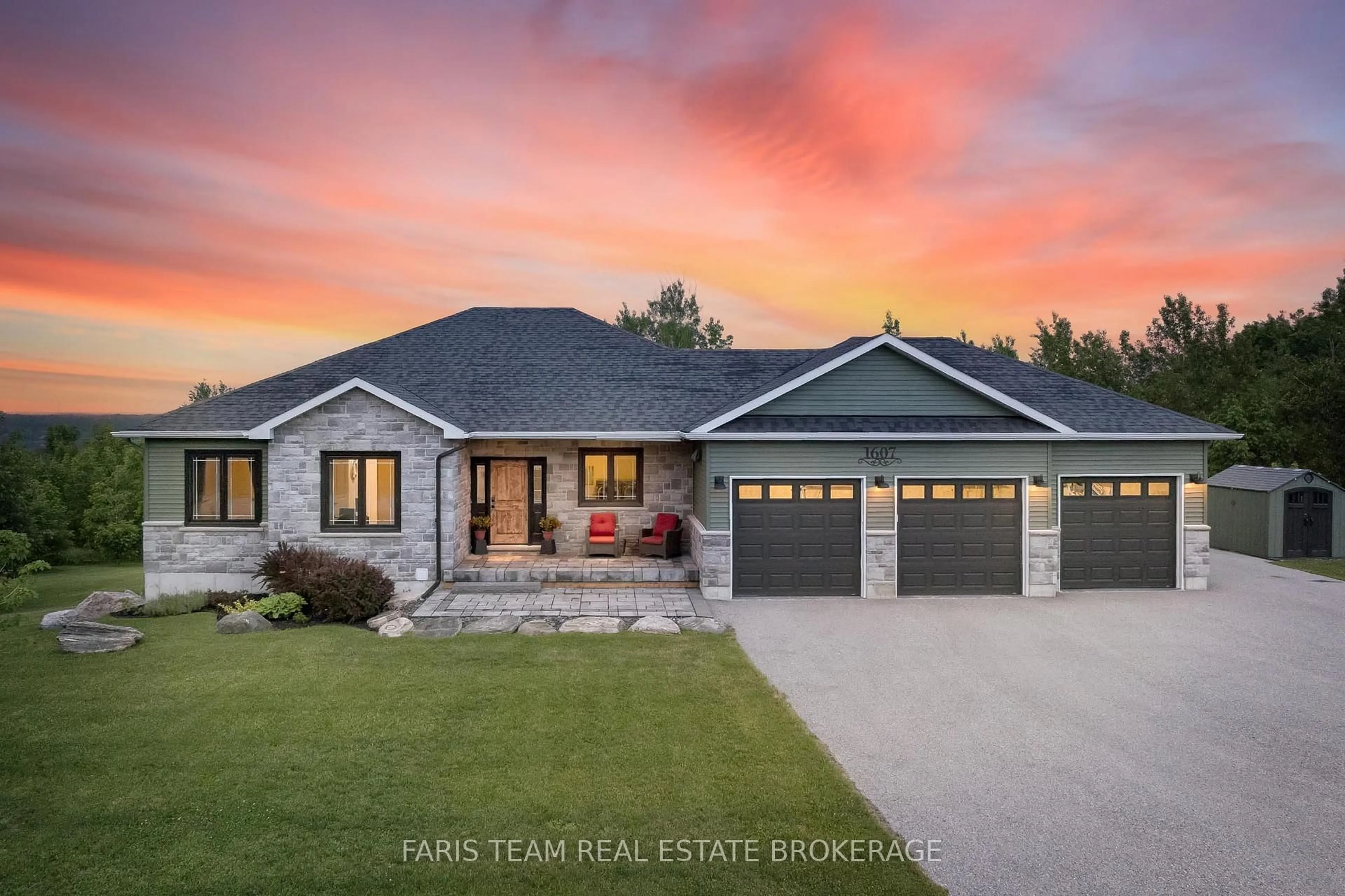 Home with brick exterior material, street for 1607 Georgian Heights Blvd, Severn Ontario L0K 2C0