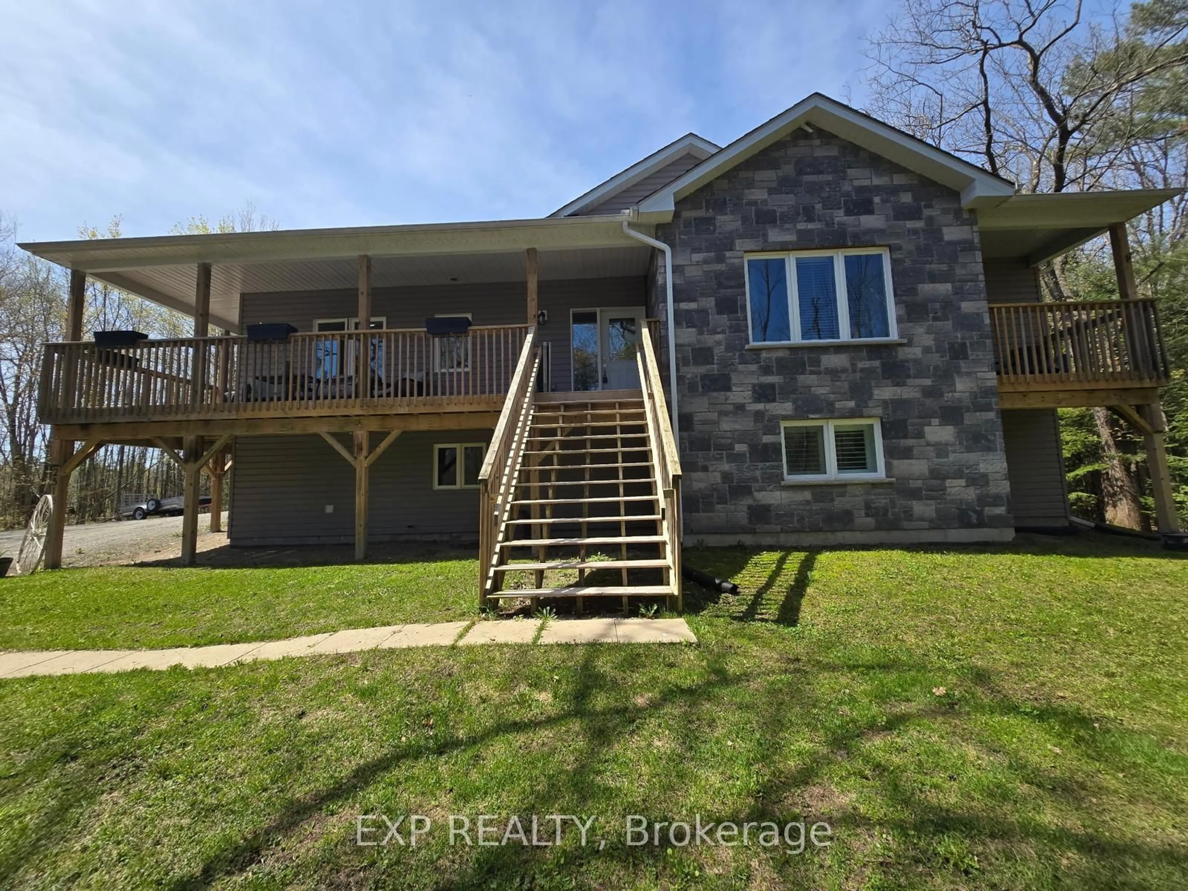 A pic from outside/outdoor area/front of a property/back of a property/a pic from drone, water/lake/river/ocean view for 2516 Irish Line, Severn Ontario L0K 1E0
