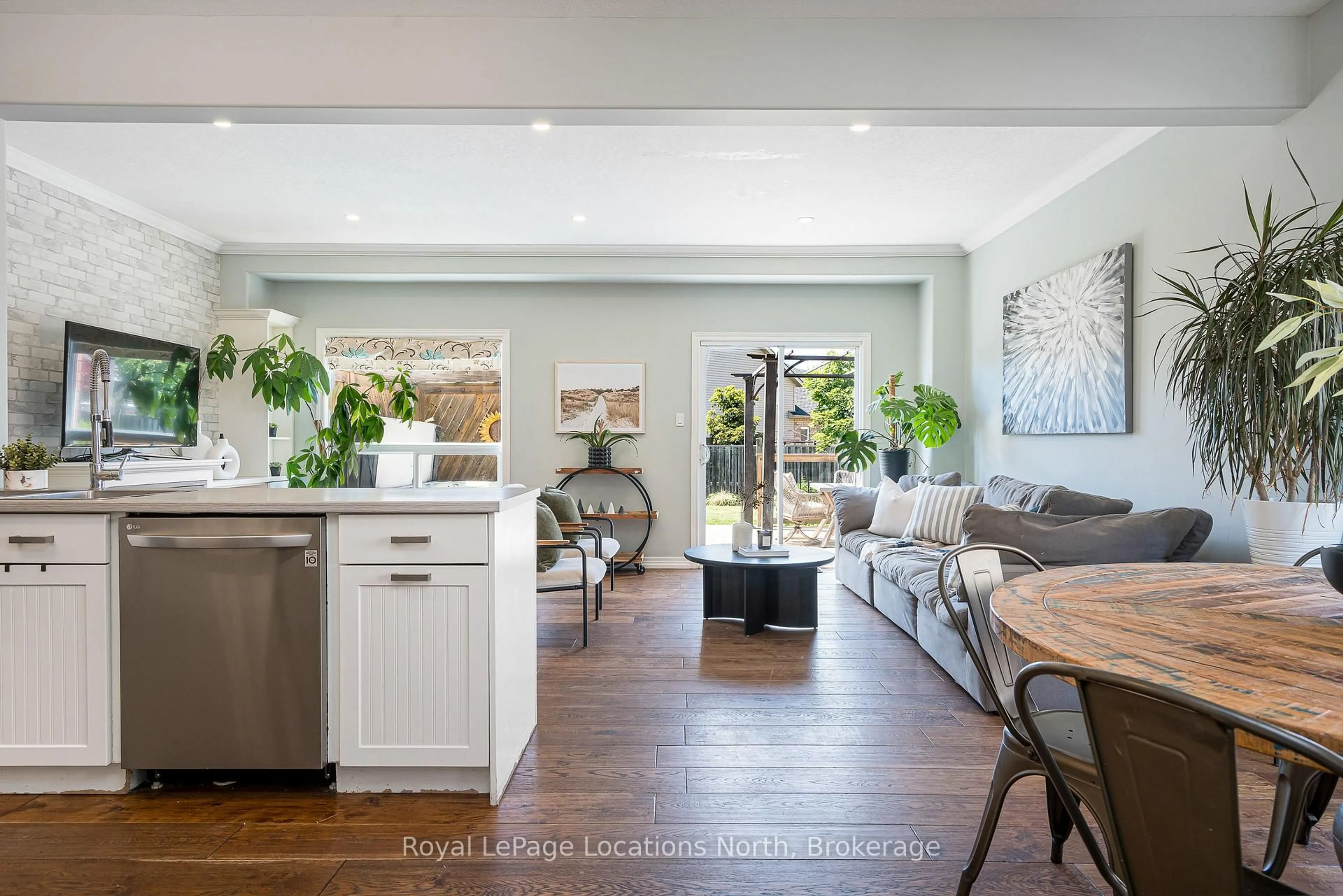 Open concept kitchen, unknown for 12 Patton St, Collingwood Ontario L9Y 0E5