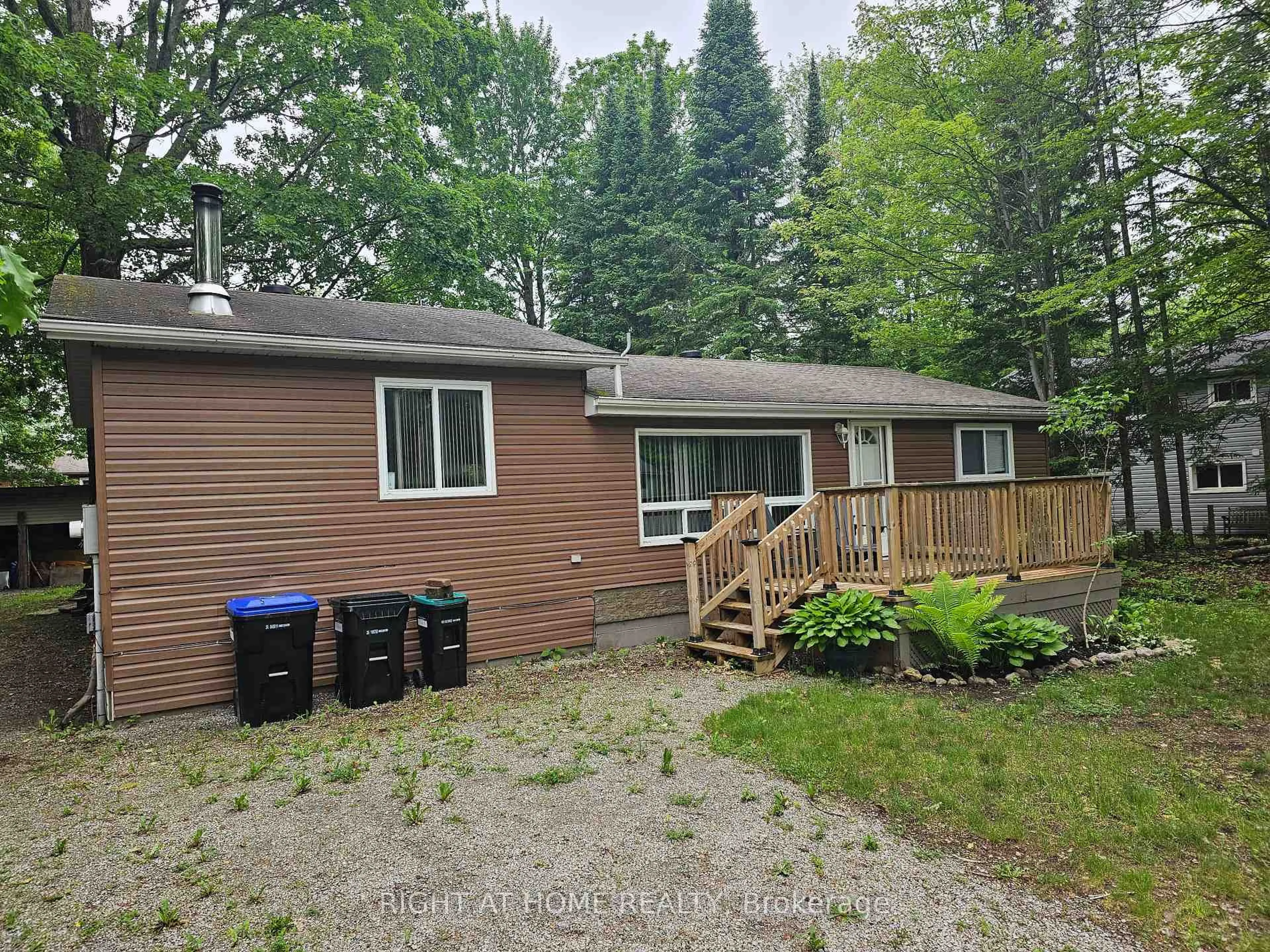 A pic from outside/outdoor area/front of a property/back of a property/a pic from drone, forest/trees view for 45 Heda Dr, Tiny Ontario L9M 0B3