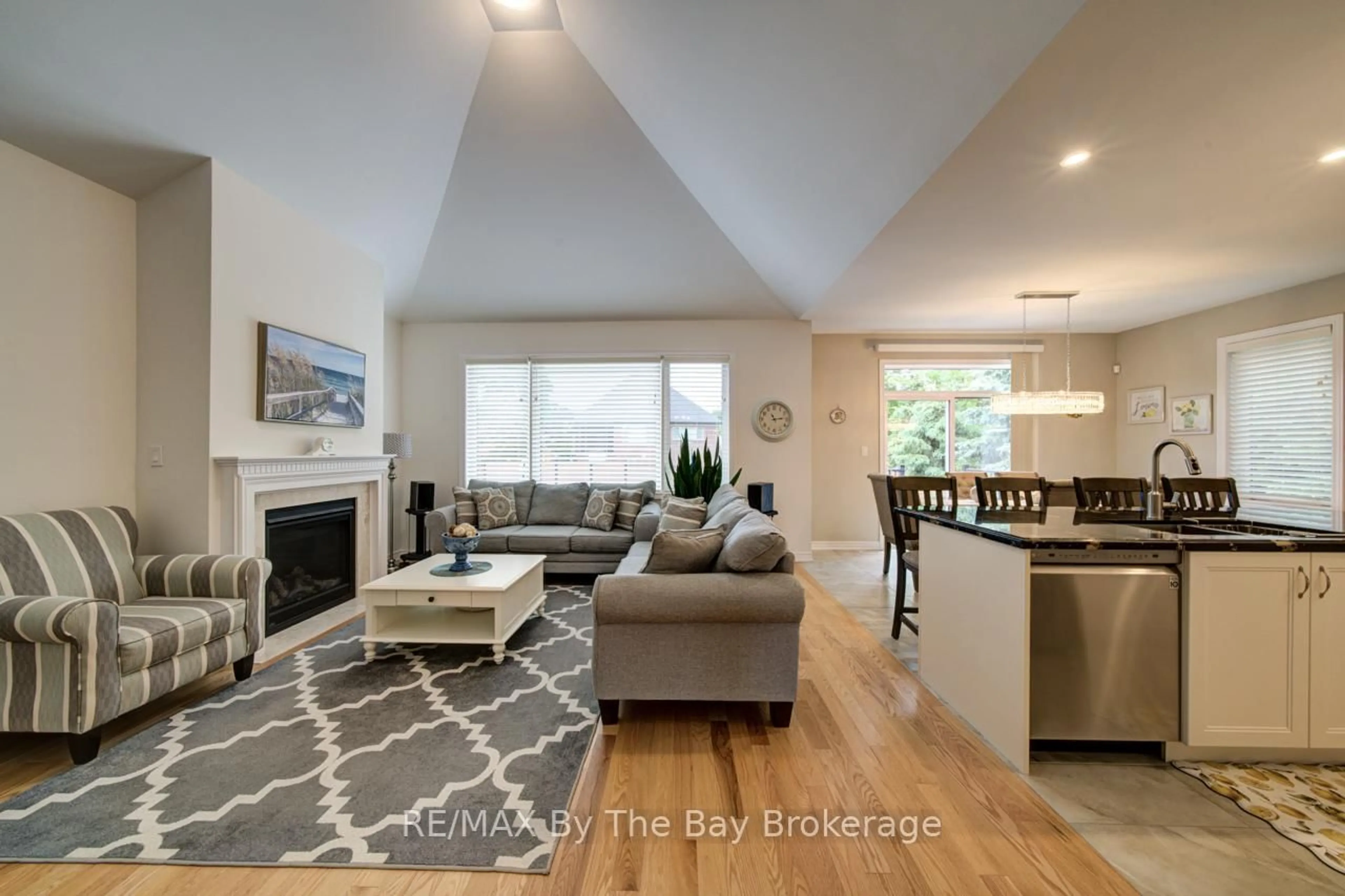 Living room with furniture, unknown for 43 Fawndale Cres, Wasaga Beach Ontario L9Z 2N2