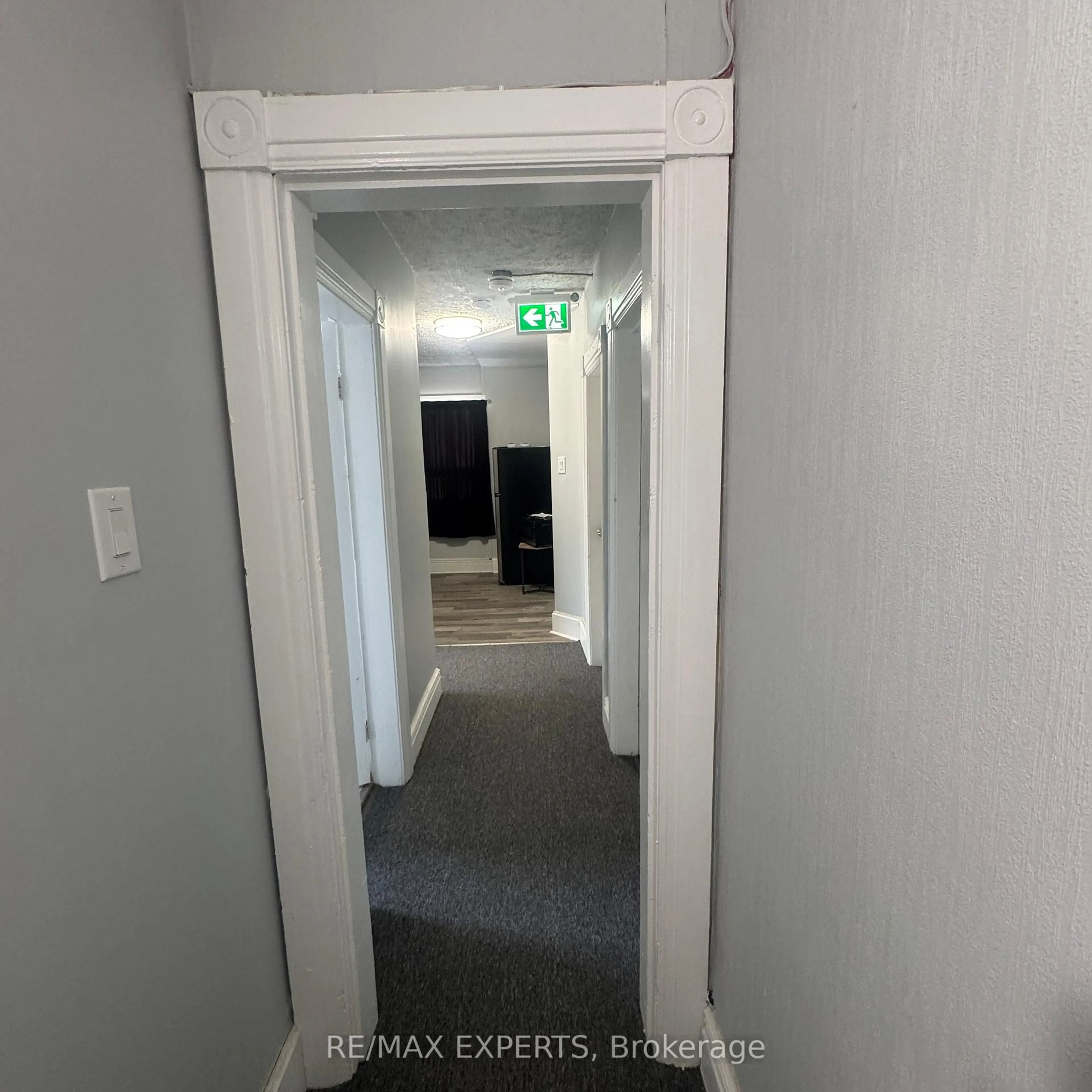 A pic of a room for 354 Midland Ave, Midland Ontario L4R 3K7
