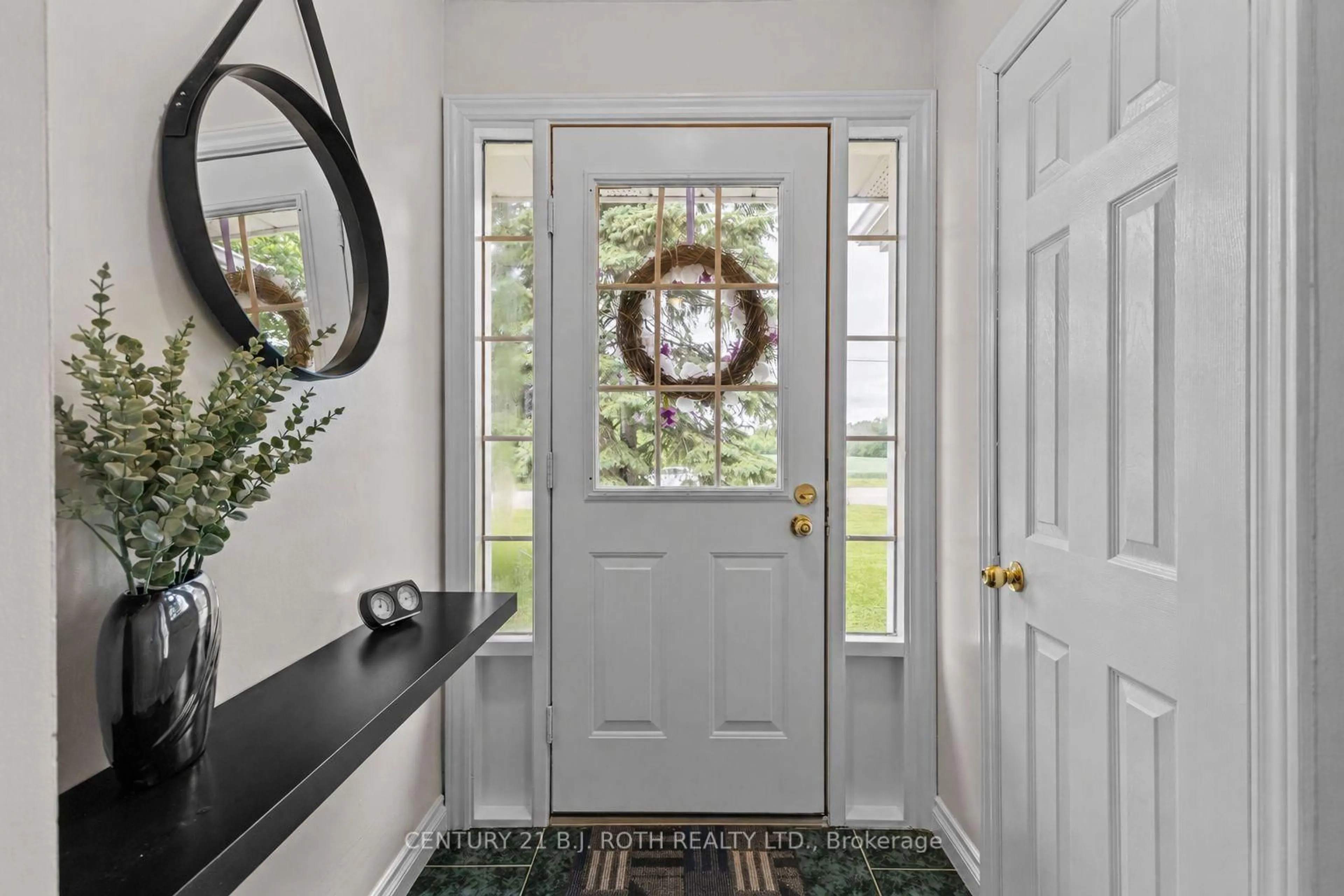 Indoor entryway for 4964 Highway 12 East, Ramara Ontario L3V 8C8