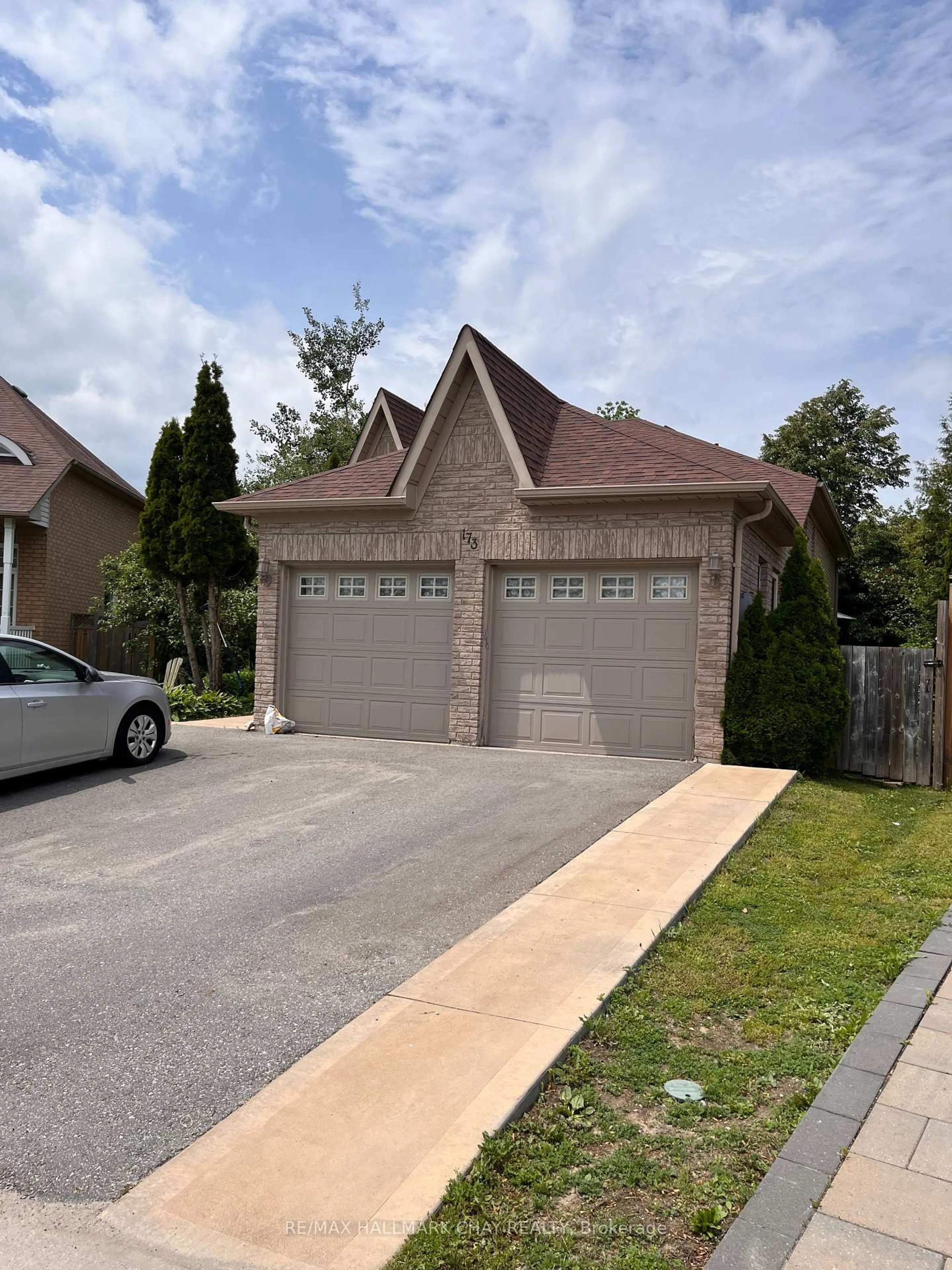 Home with brick exterior material, street for 173 Wessenger Dr, Barrie Ontario L4N 8N9