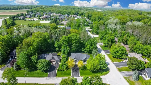 2 Hilltop Crt, Springwater 2