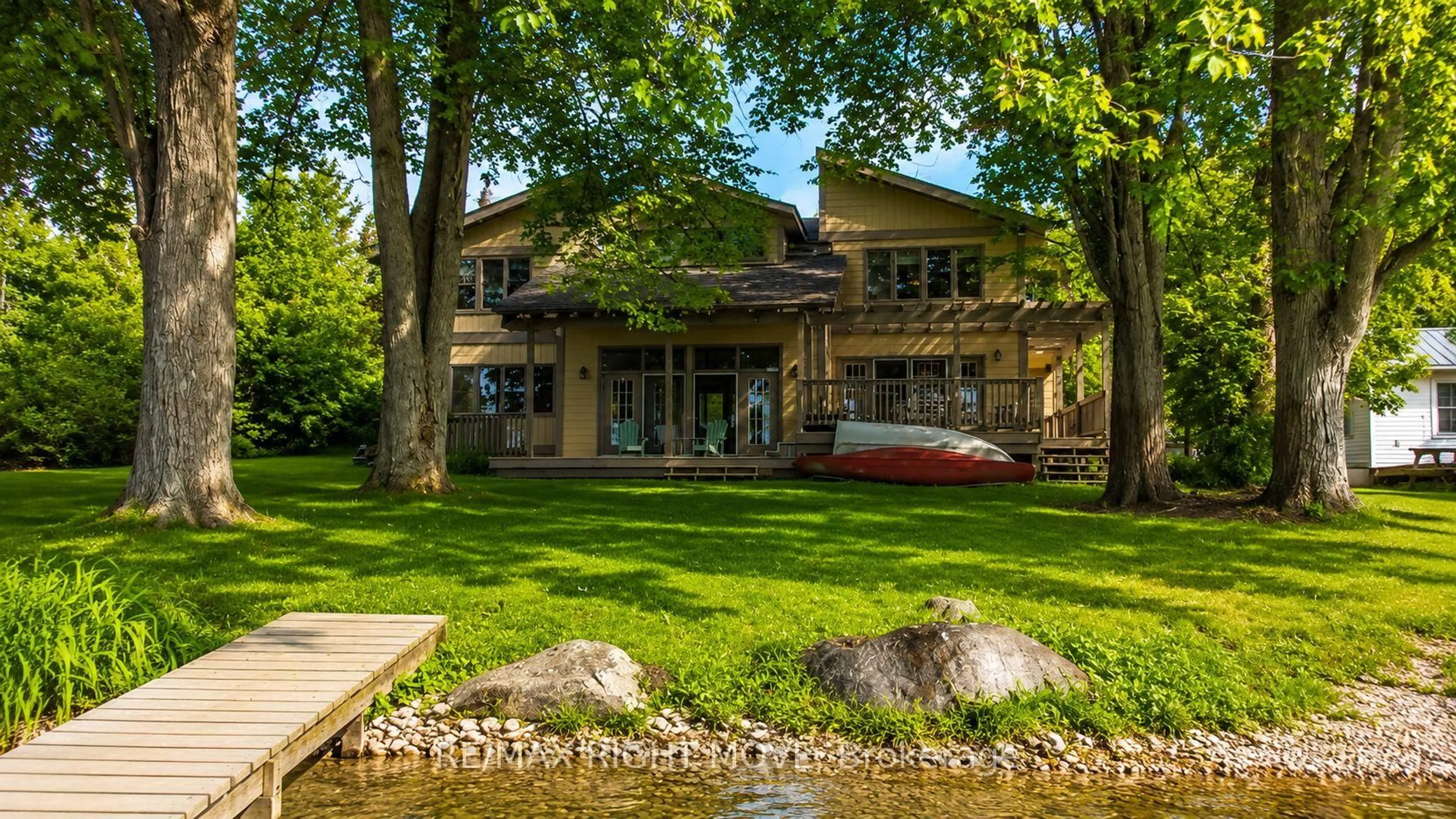 Home with brick exterior material, water/lake/river/ocean view for 3866 Glenrest Dr, Ramara Ontario L0K 1B0