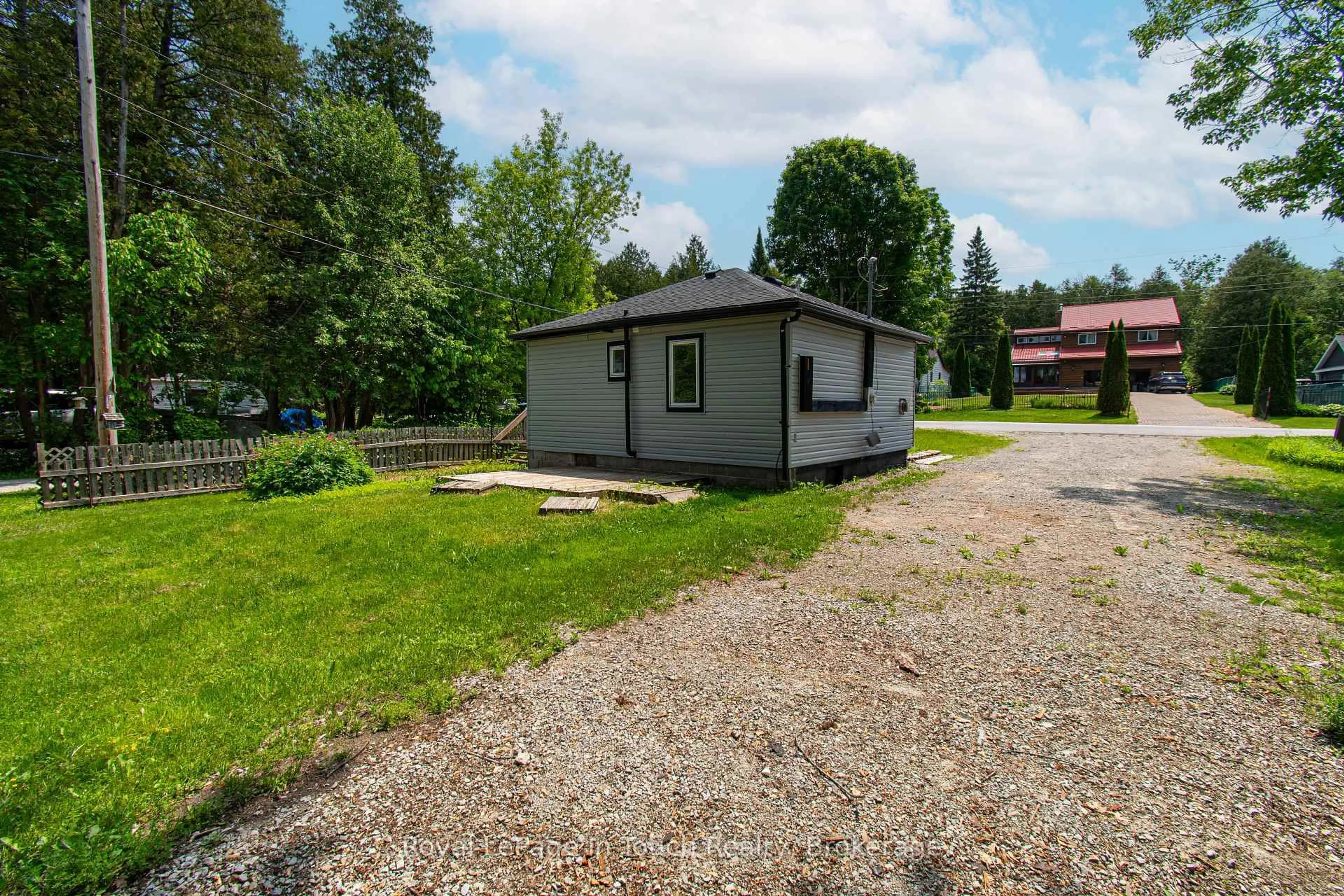 Shed for 78 KING RD, Tay Ontario L0K 2C0