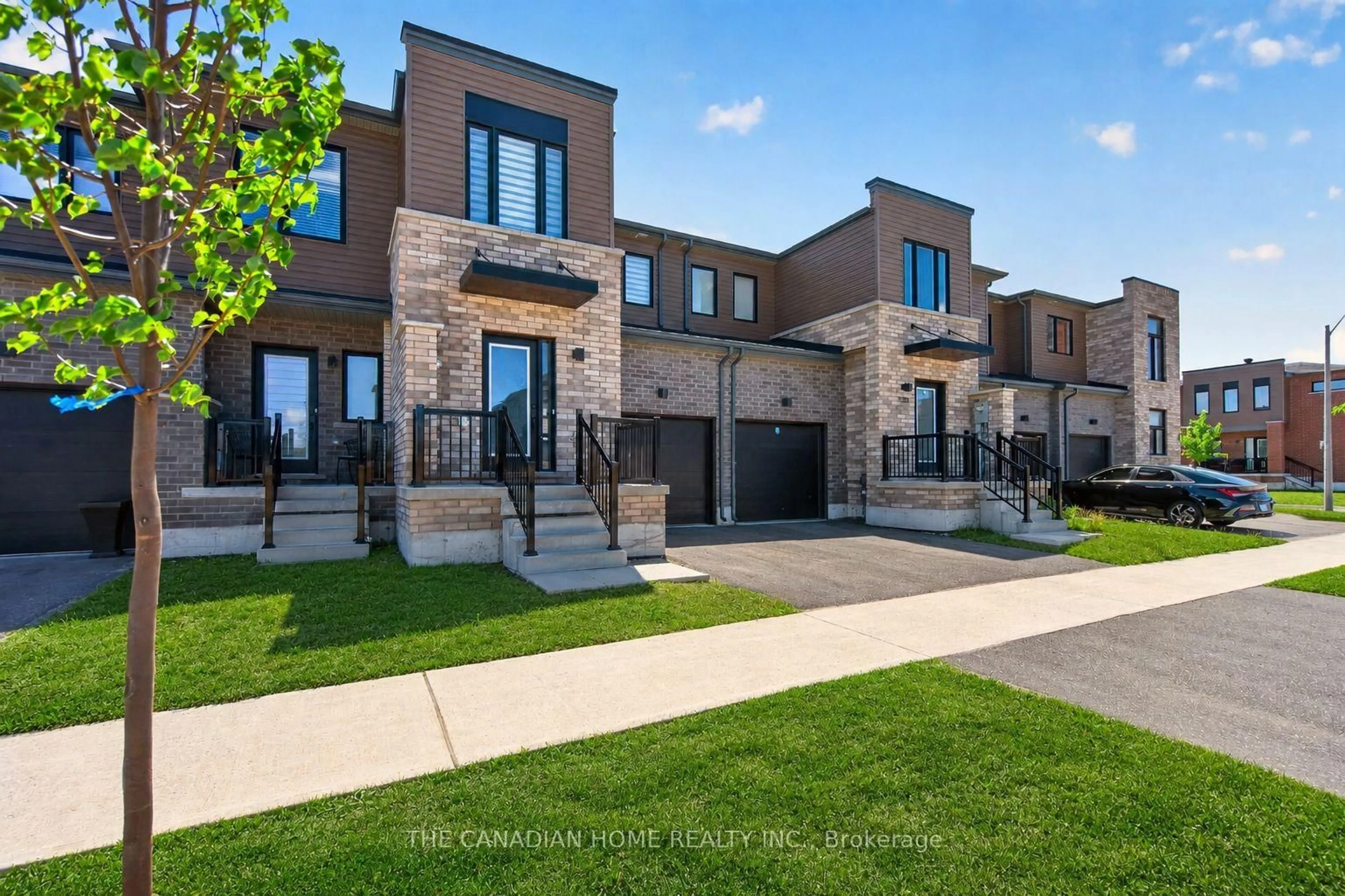 Home with brick exterior material, street for 131 Gateland Dr, Barrie Ontario L9J 0M8