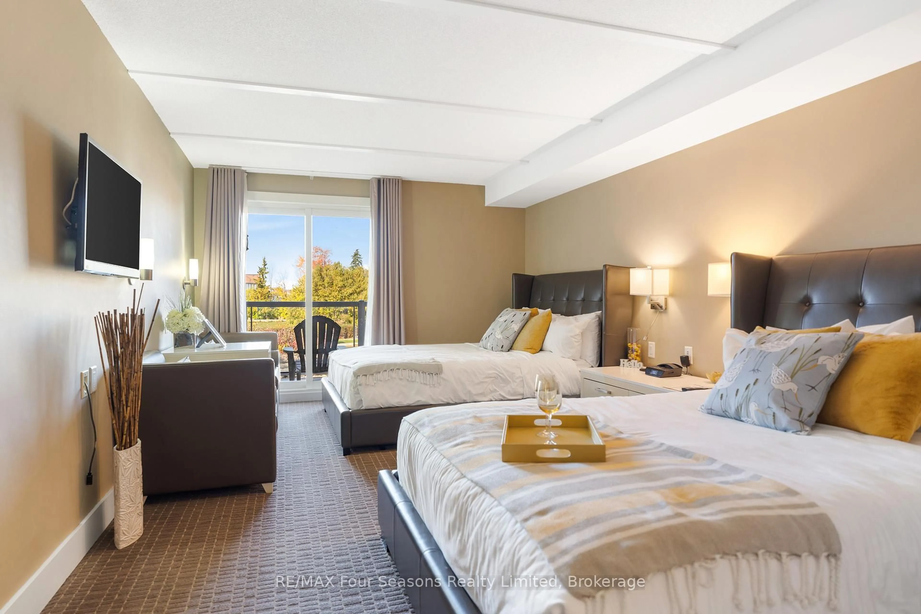 A pic of a room for 9 Harbour St #5109/5111, Collingwood Ontario L9Y 5C5