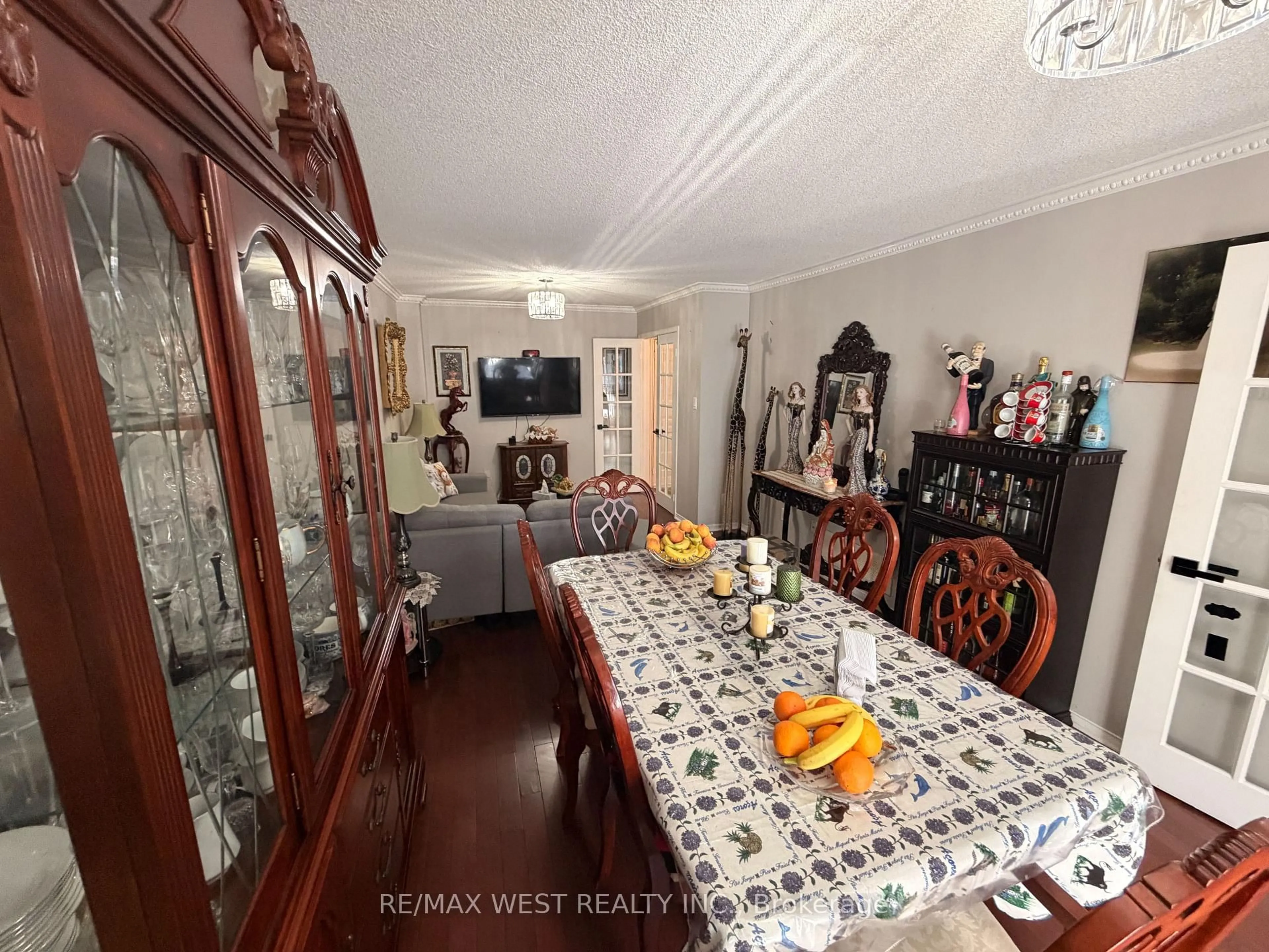 Dining room, unknown for 87 Athabaska Rd, Barrie Ontario L4N 8E9