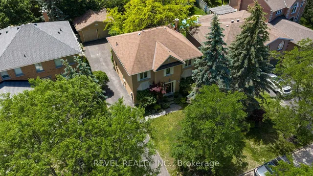 33 Falling Brook Dr, Barrie 2