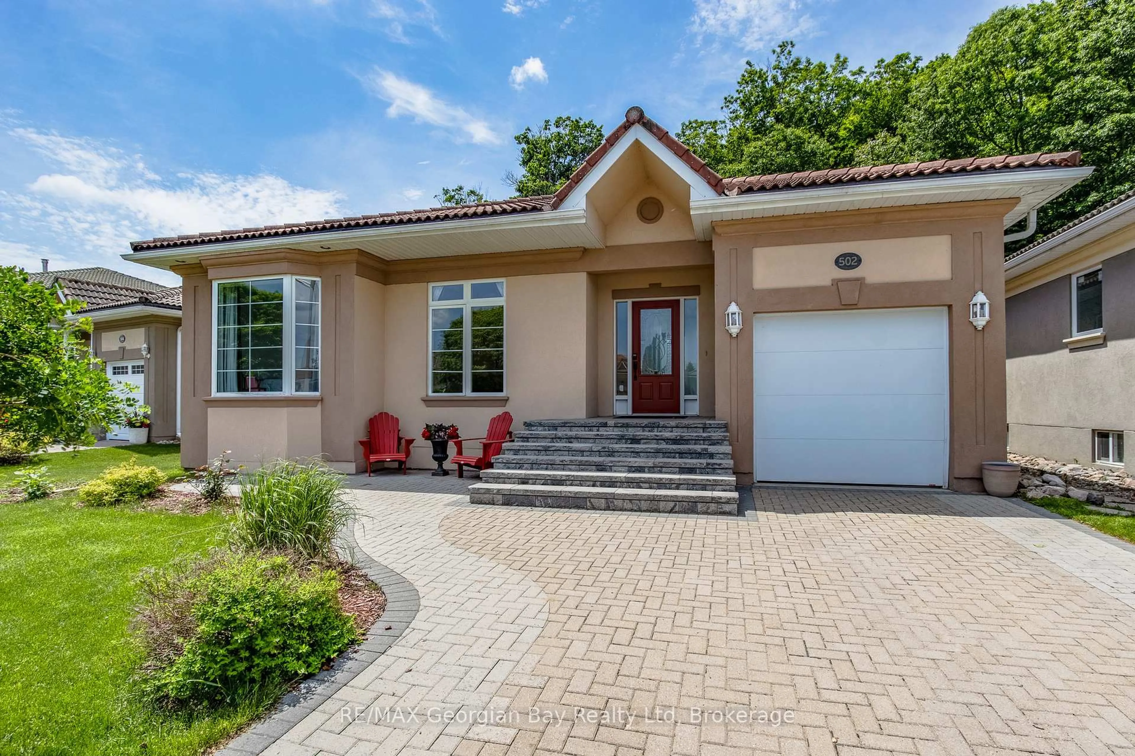 Home with brick exterior material, street for 502 Aberdeen Blvd, Midland Ontario L4R 5L9