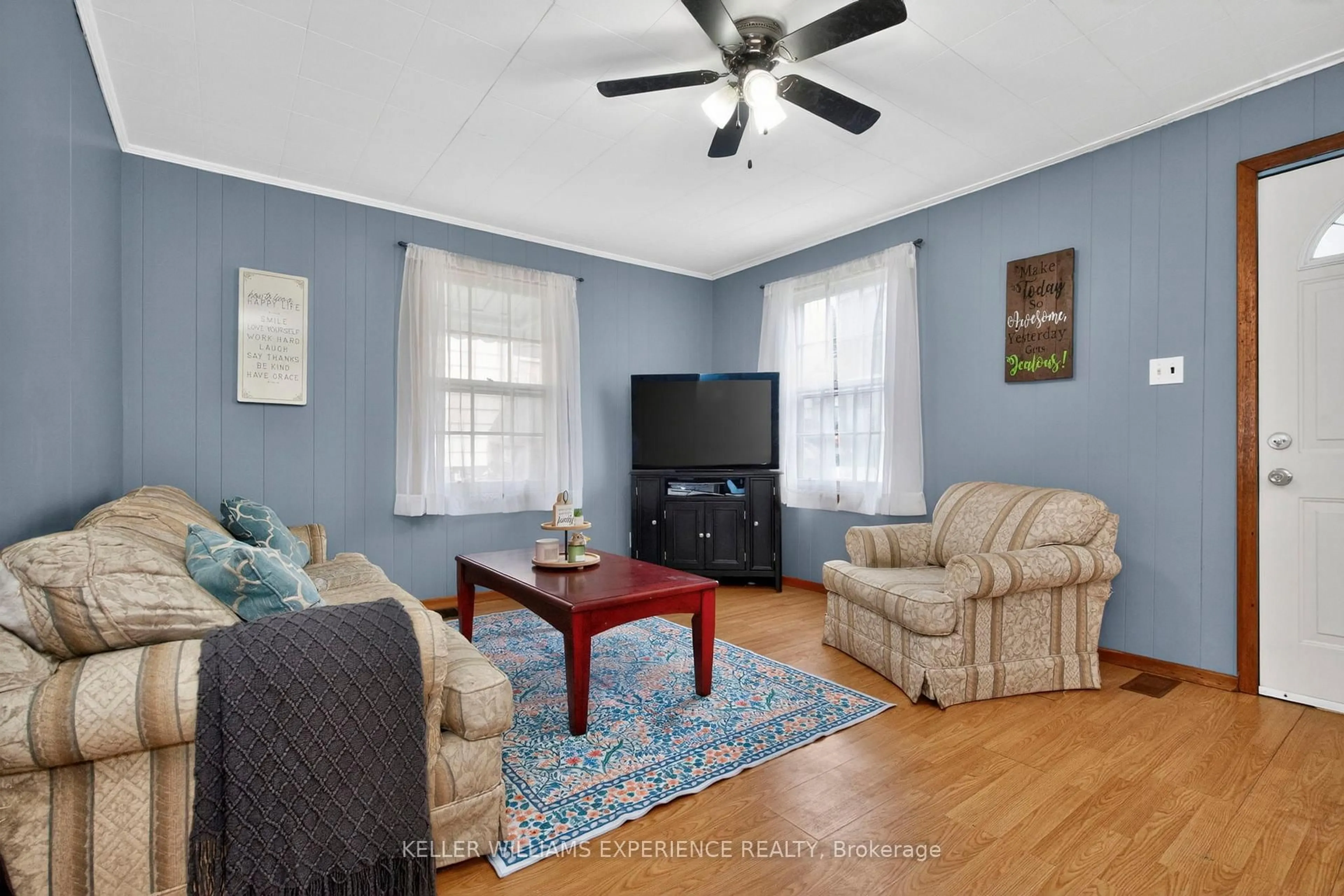 Living room with furniture, unknown for 10 Argyle Ave, Orillia Ontario L3V 2V6