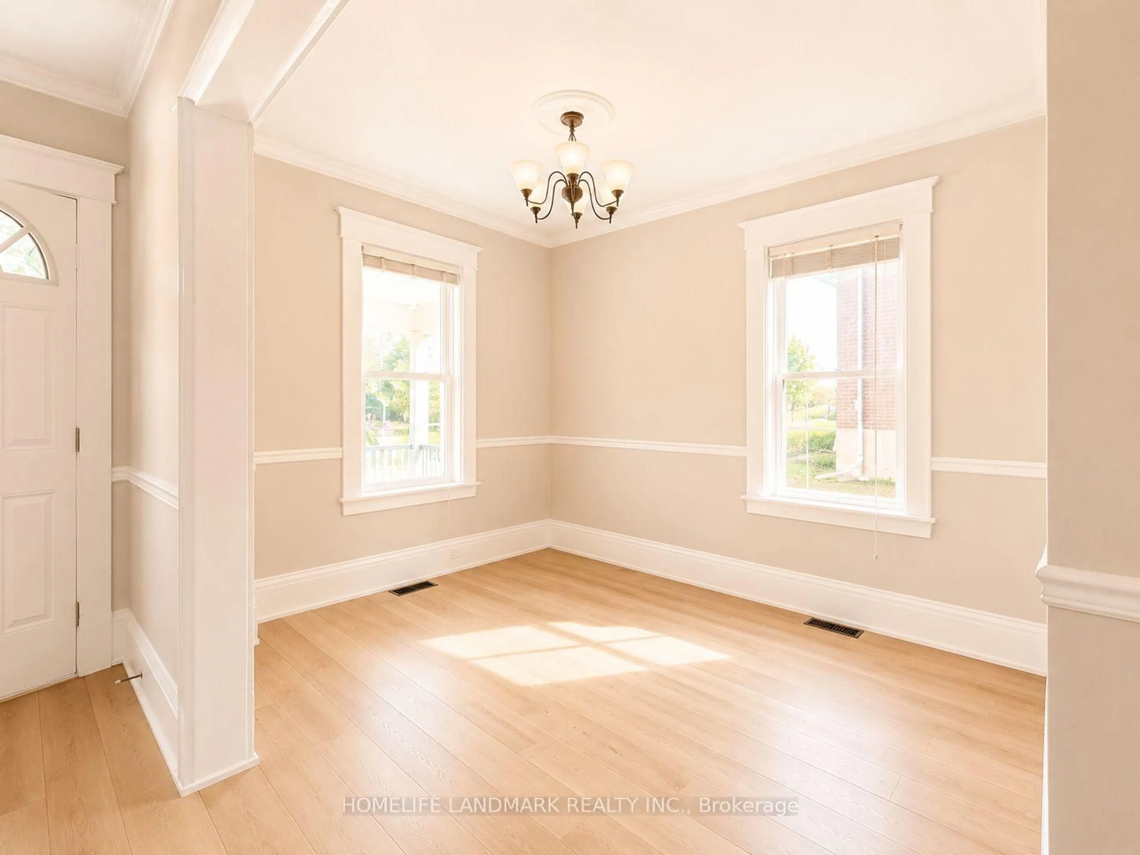 A pic of a room for 111 Penetang St, Barrie Ontario L4M 1V7