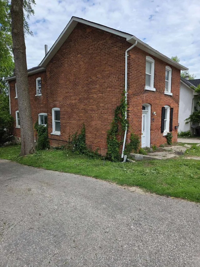 42 Penetang St, Barrie 2