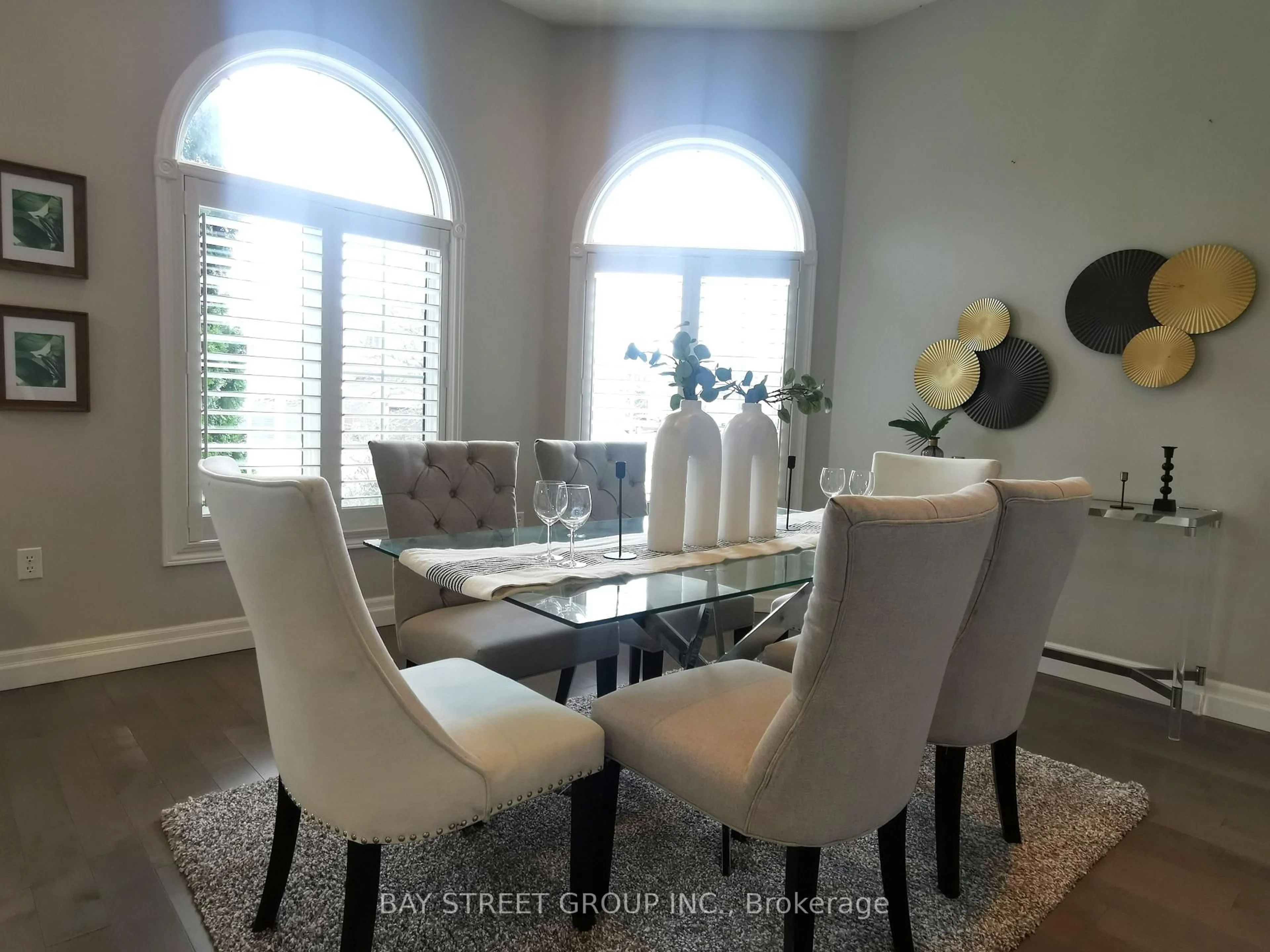 Dining room, unknown for 19 Falcon Cres, Barrie Ontario L4N 0Y9