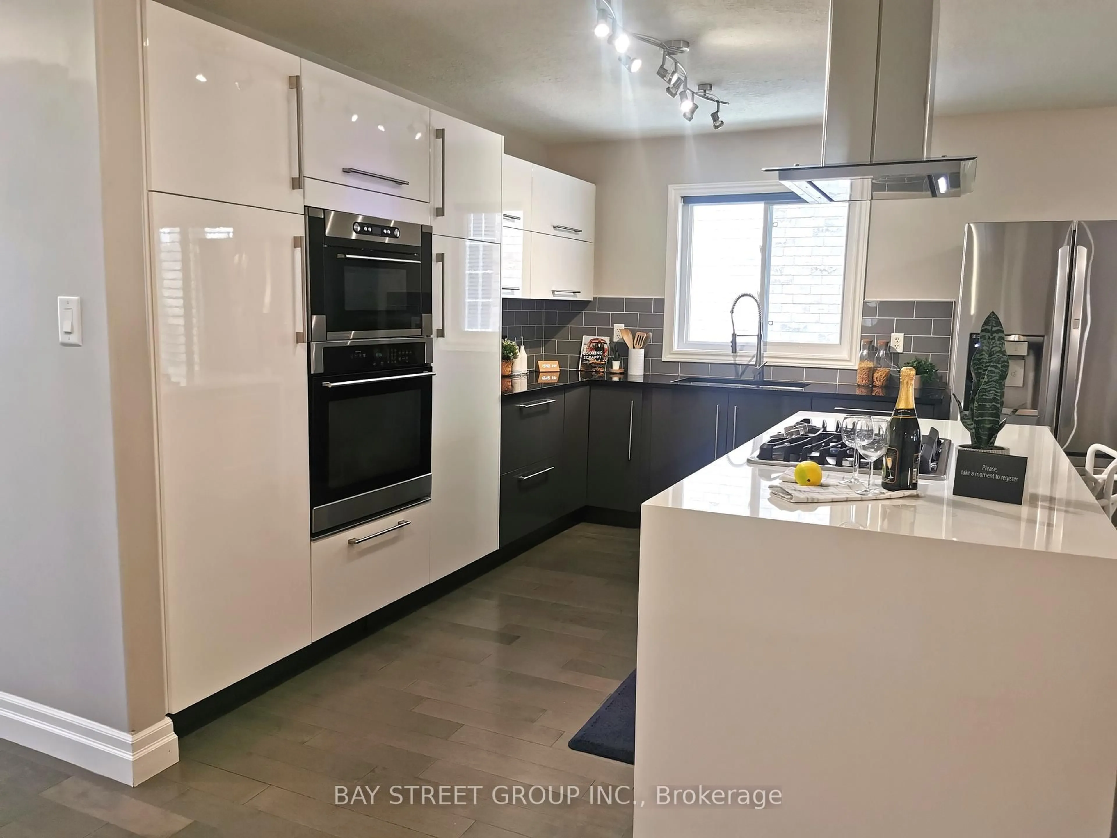 Contemporary kitchen, ceramic/tile floor for 19 Falcon Cres, Barrie Ontario L4N 0Y9