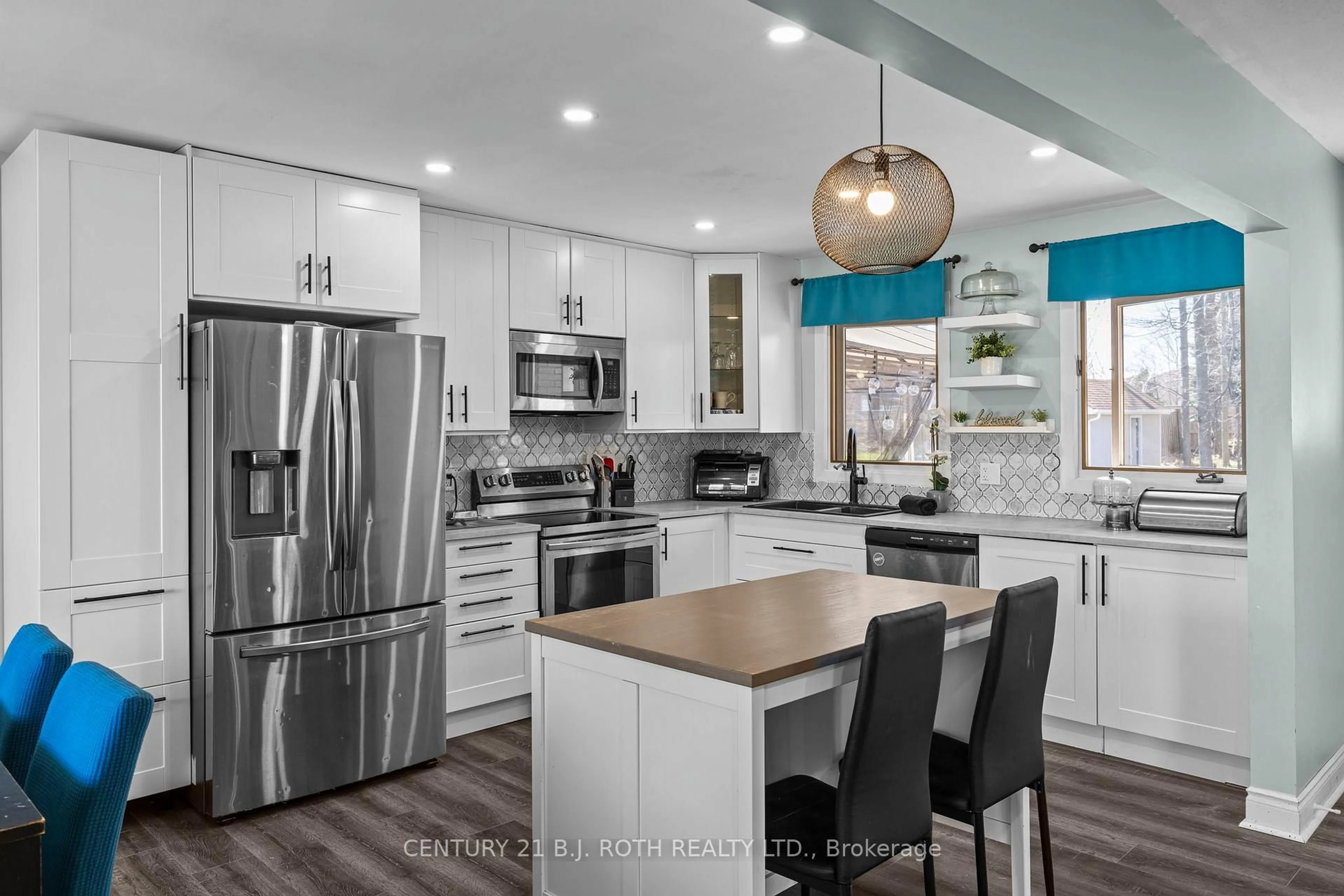 Open concept kitchen, unknown for 823 Essa Rd, Barrie Ontario L4N 9G5