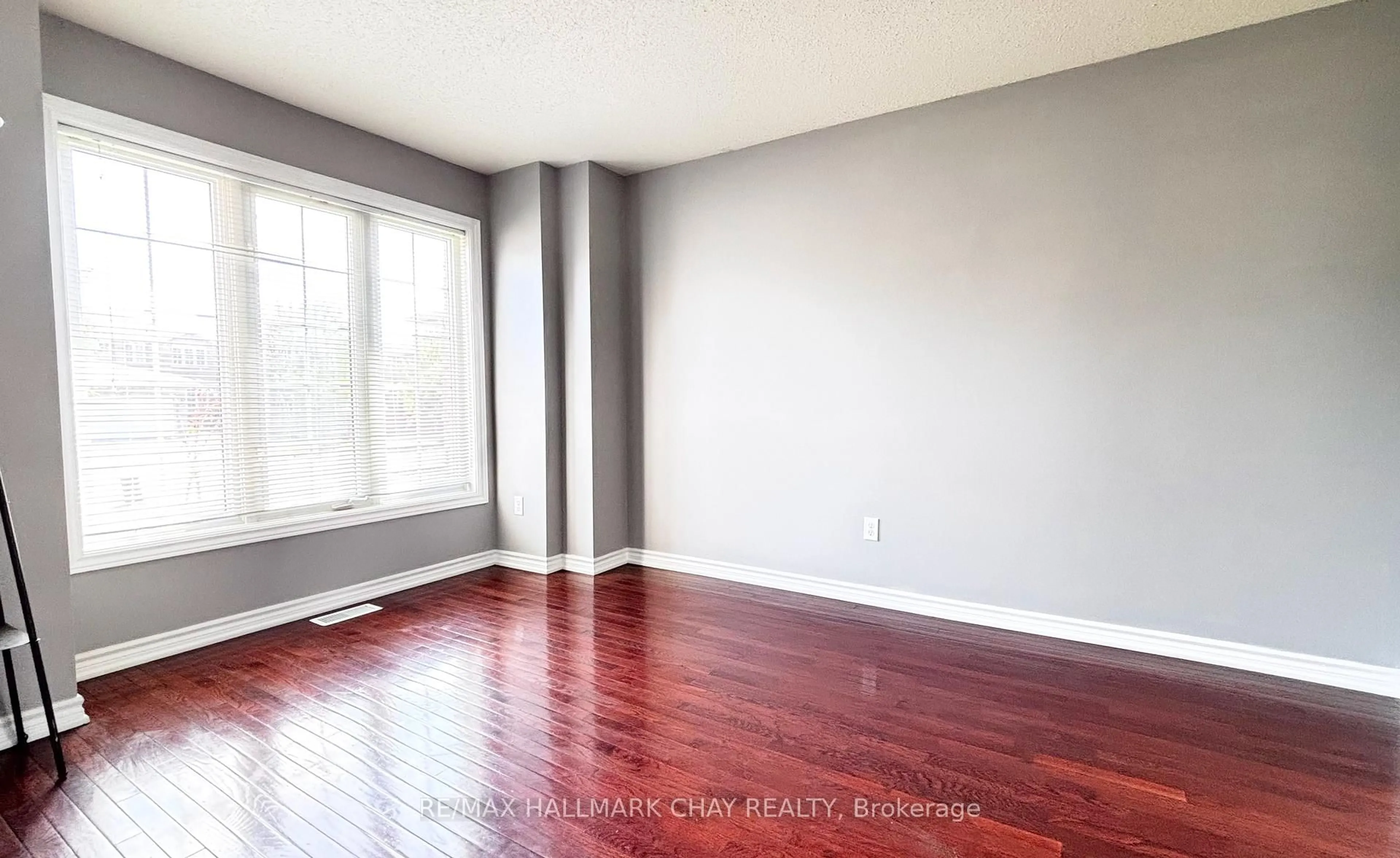 A pic of a room for 46 Knupp Rd, Barrie Ontario L4N 0N4