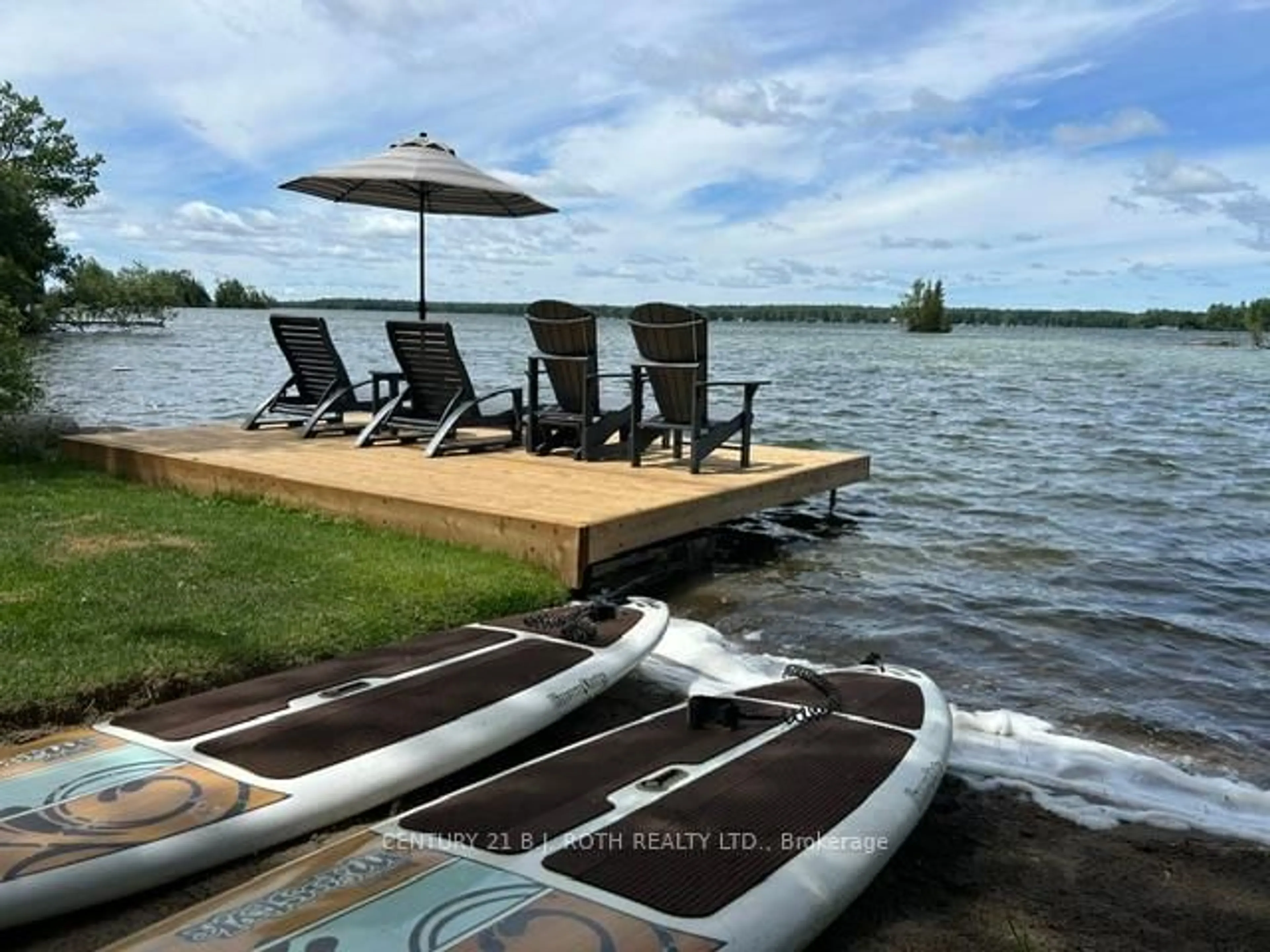 Patio, water/lake/river/ocean view for 7426 ISLAND VIEW St, Ramara Ontario L0K 2B0