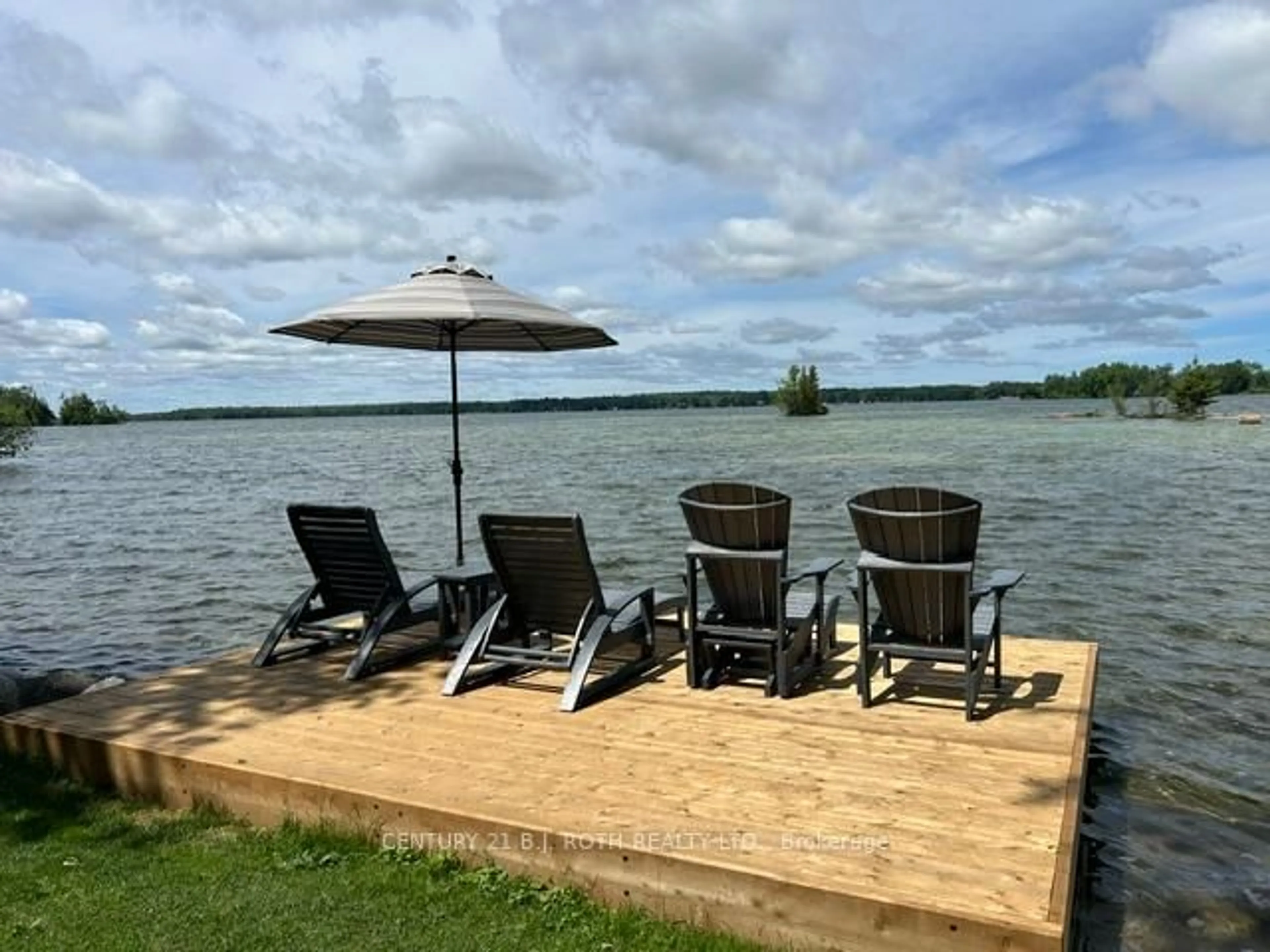 Patio, water/lake/river/ocean view for 7426 ISLAND VIEW St, Ramara Ontario L0K 2B0
