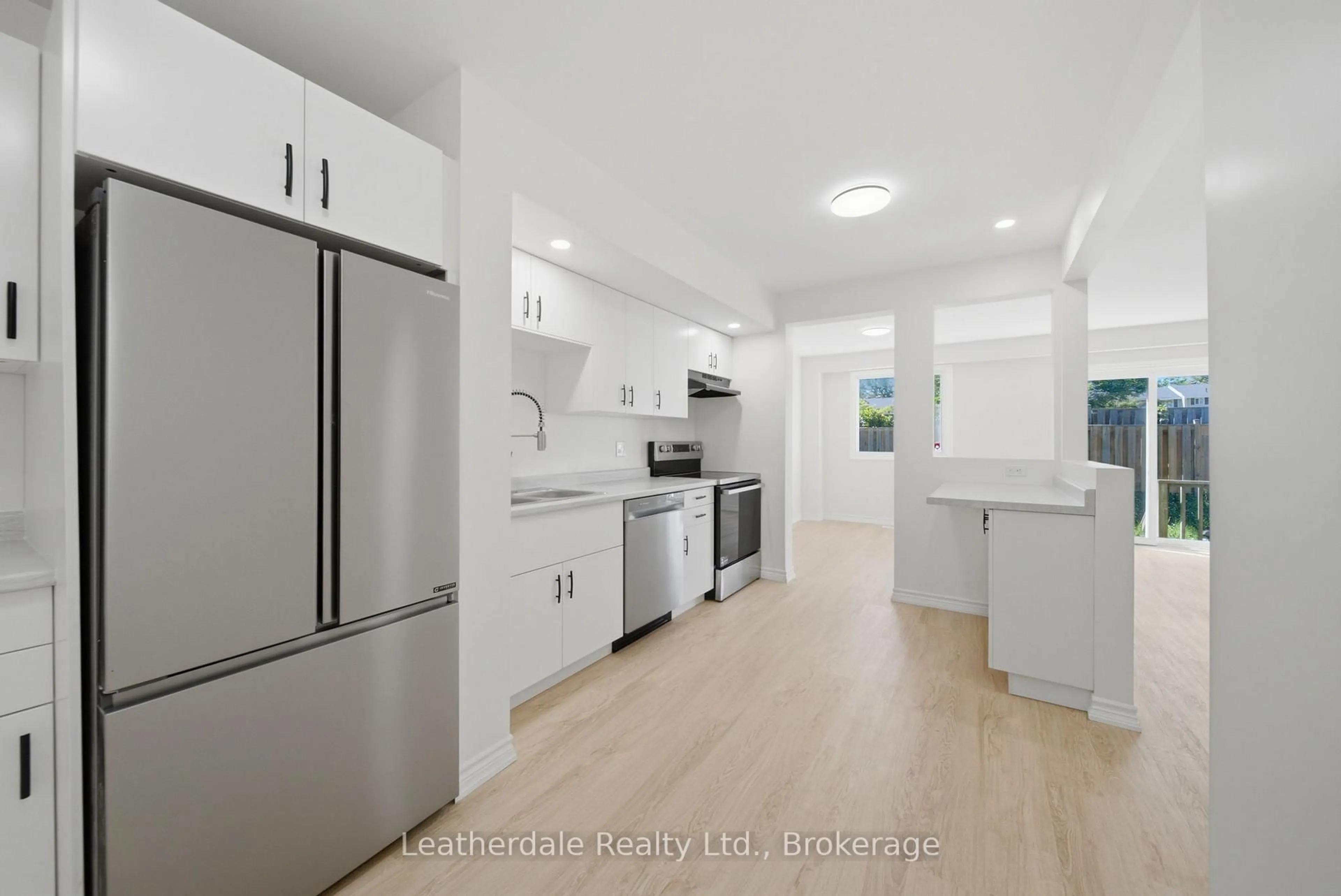 Unknown for 325 West St #21, Orillia Ontario L3V 7P4