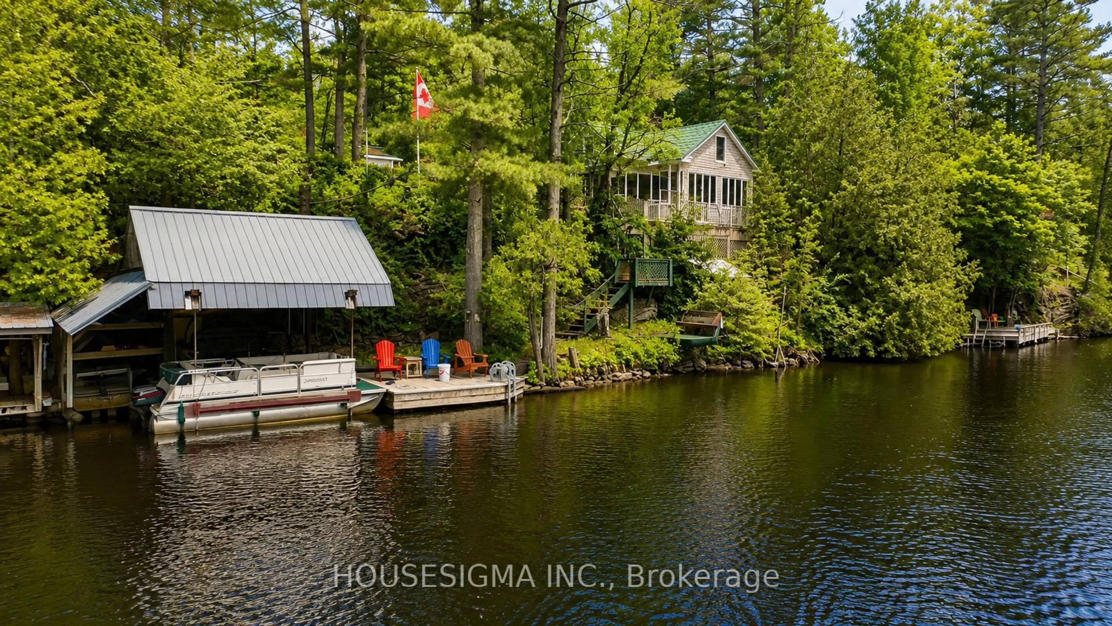 A pic from outside/outdoor area/front of a property/back of a property/a pic from drone, water/lake/river/ocean view for 8122 Laidlaw Ave, Ramara Ontario L0K 2B0