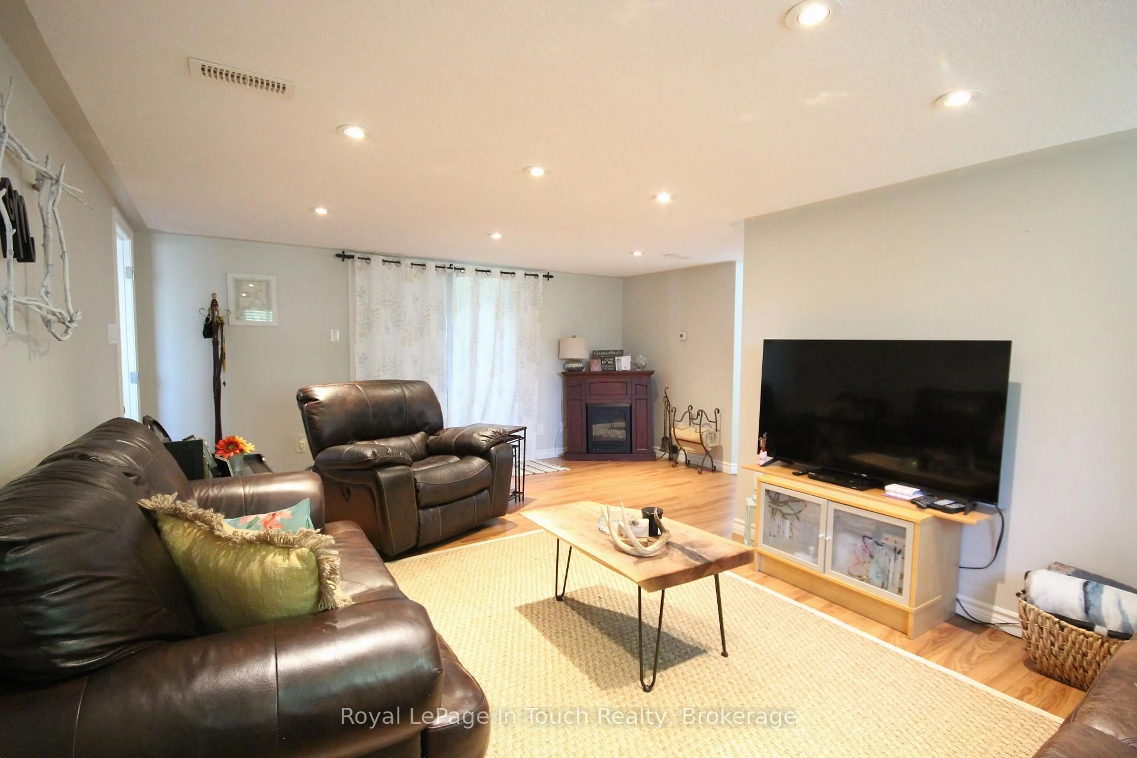 Living room with furniture, unknown for 46 Long Point Rd, Tay Ontario L0K 1E0