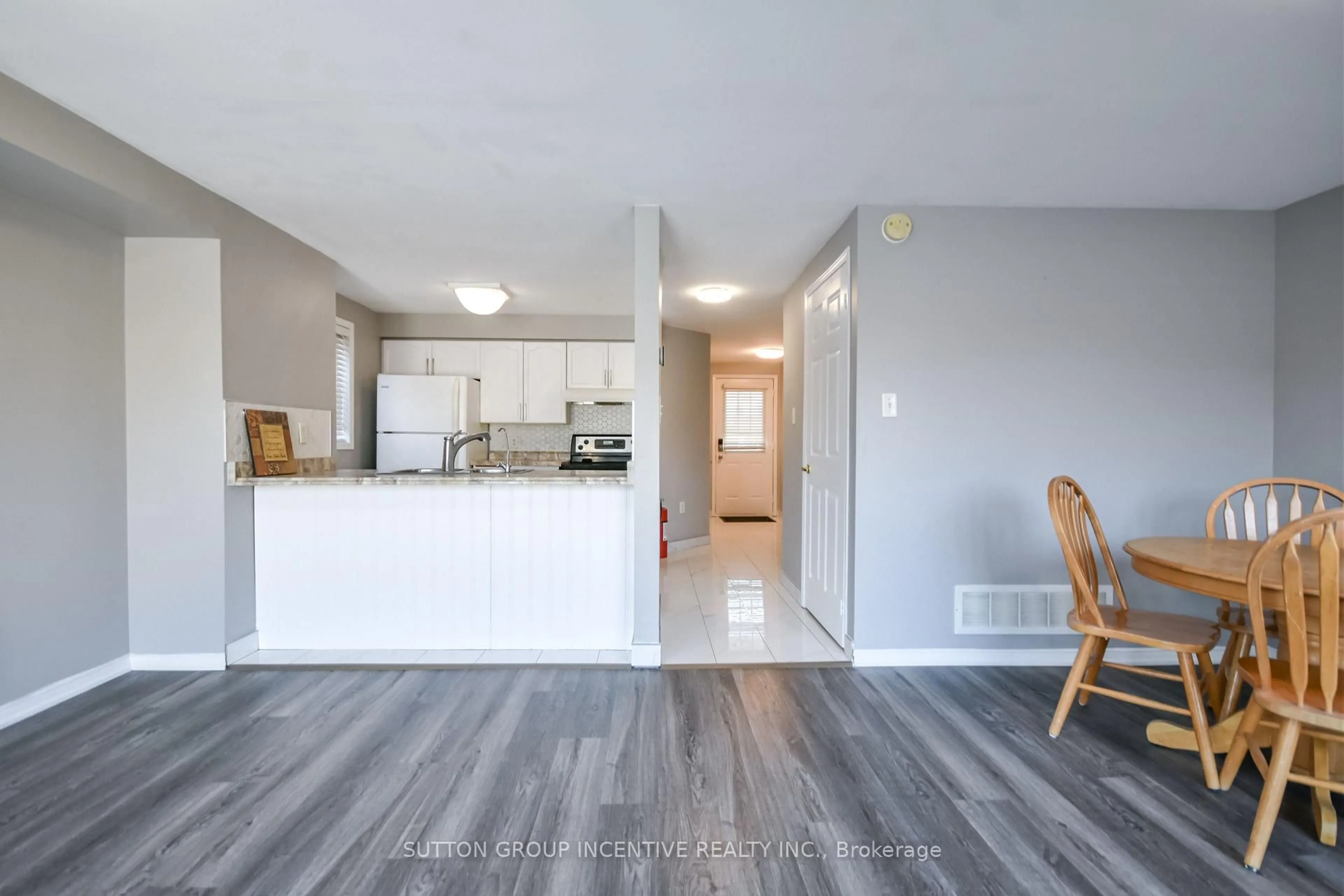 Open concept kitchen, unknown for 256 Dunsmore Lane, Barrie Ontario L4M 7A7