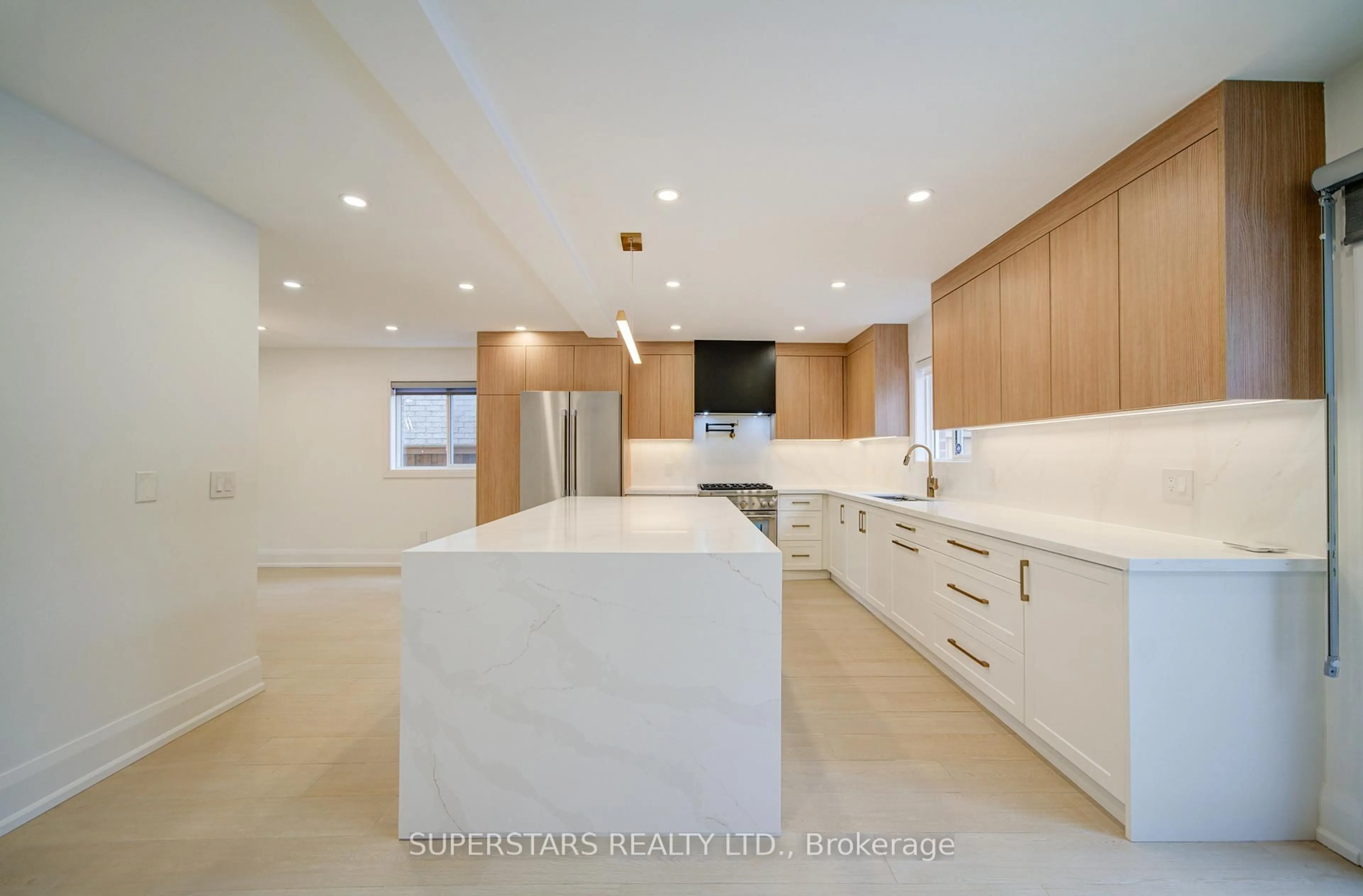 Contemporary kitchen, ceramic/tile floor for 163 Brucker Rd, Barrie Ontario L4N 8R8