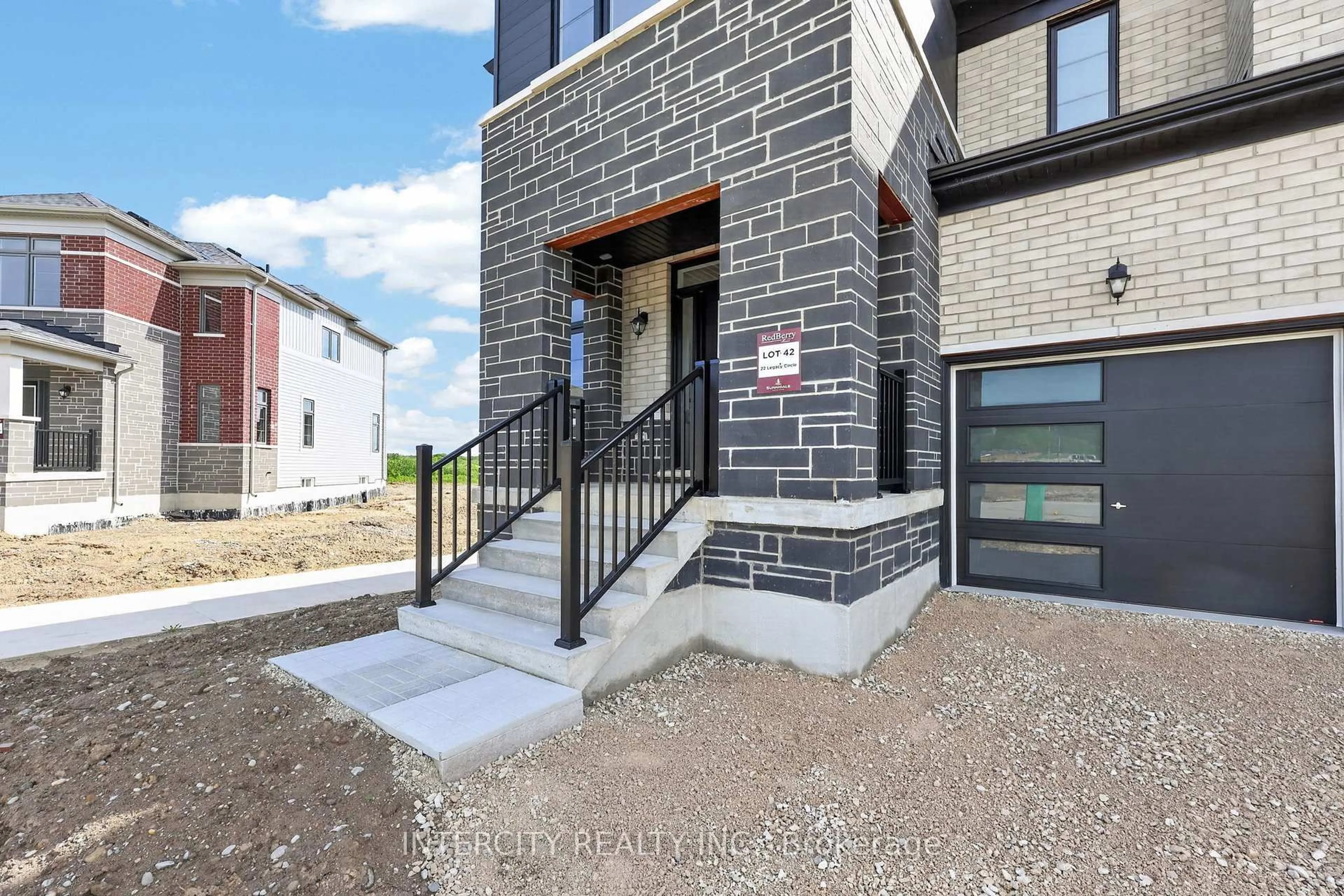 Home with brick exterior material, unknown for 22 Legacy Circ, Wasaga Beach Ontario L9Z 0L8
