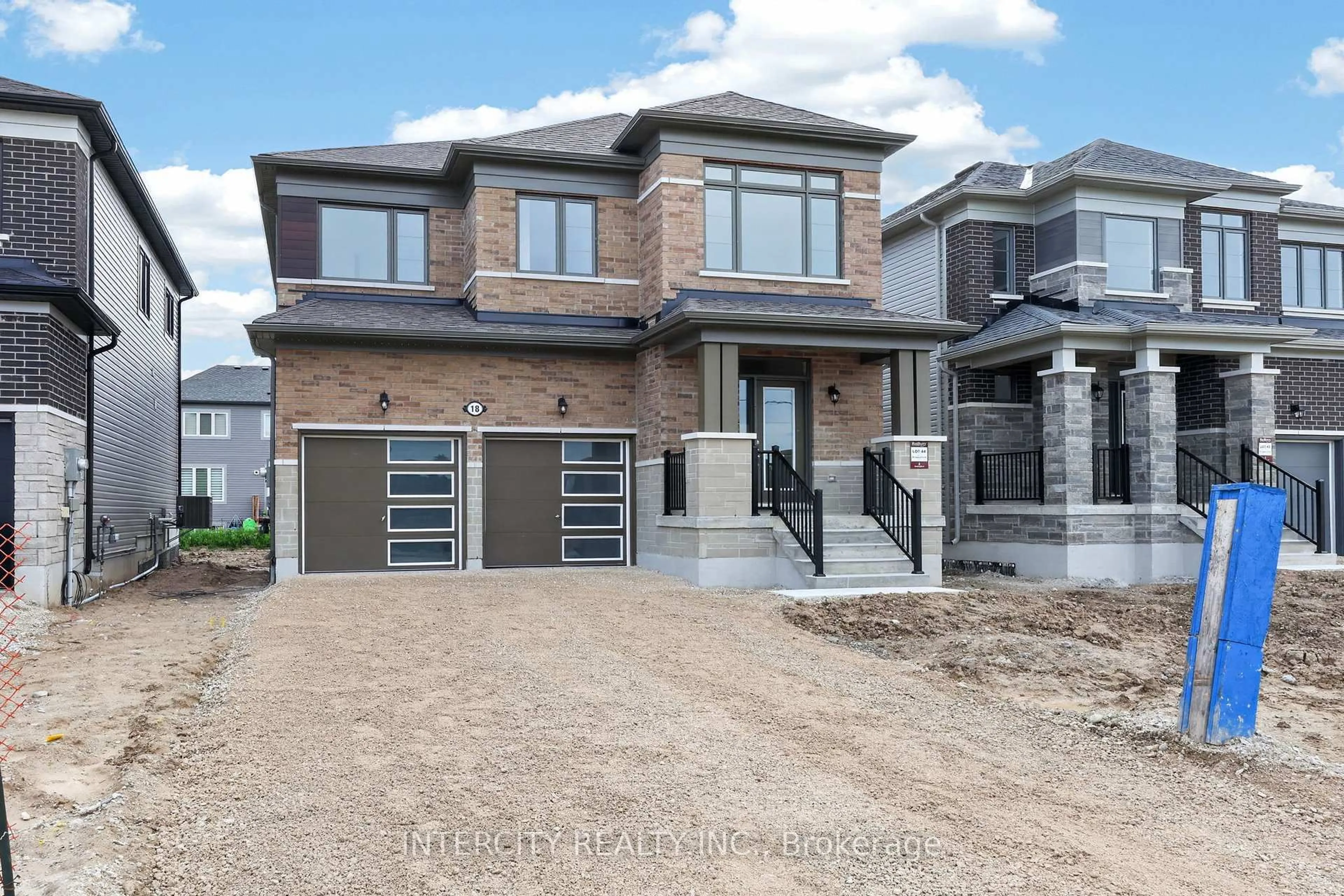Home with brick exterior material, street for 18 Legacy Circ, Wasaga Beach Ontario L9Z 0L8