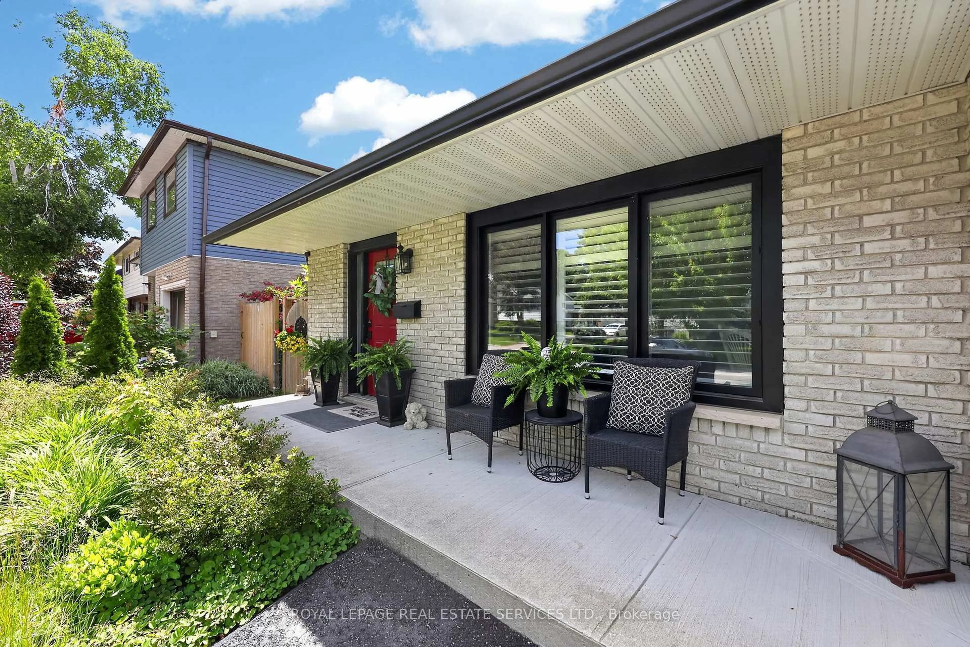 Home with brick exterior material, street for 49 Belcourt Ave, Barrie Ontario L4M 4E5