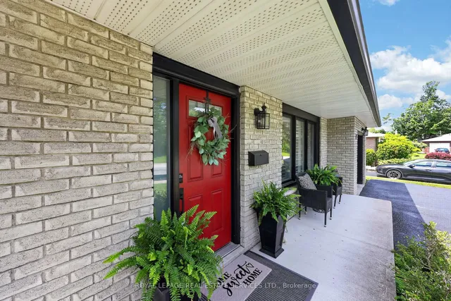 49 Belcourt Ave, Barrie 3