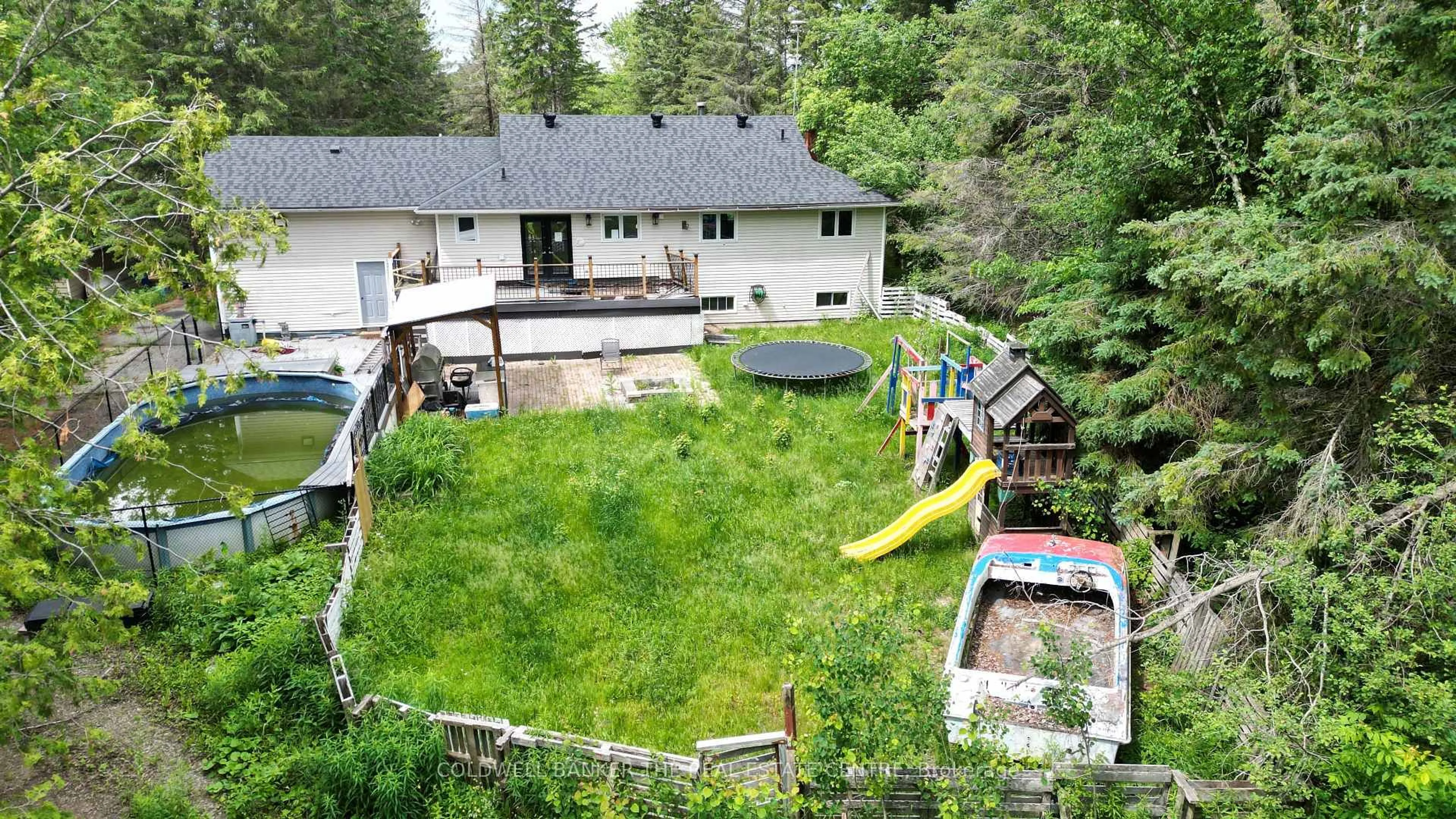 A pic from outside/outdoor area/front of a property/back of a property/a pic from drone, unknown for 63 Scarlett Line, Oro-Medonte Ontario L0L 1V0