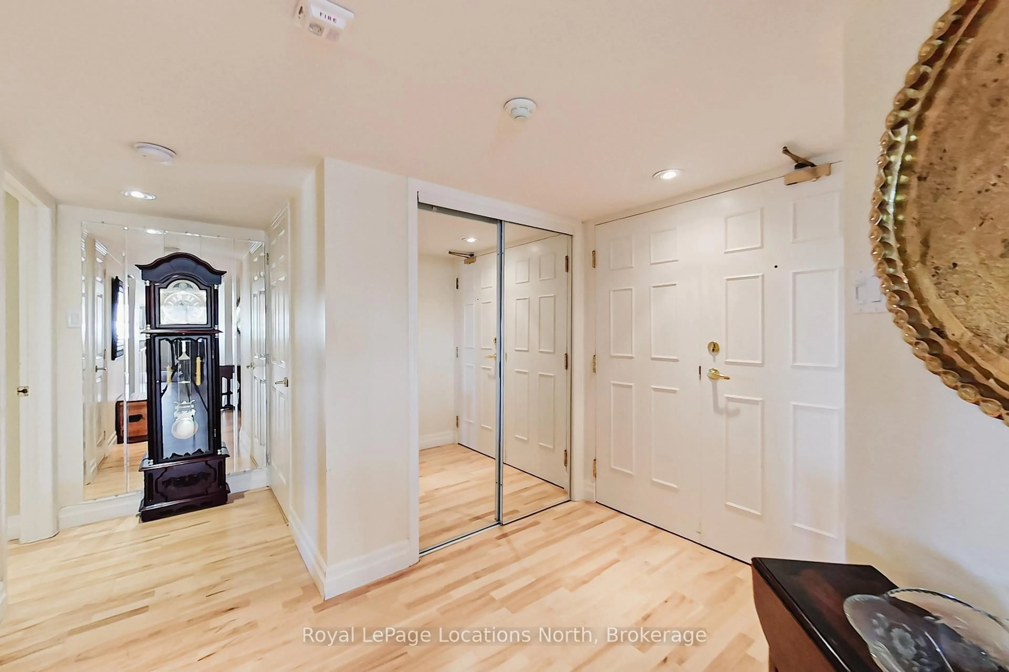 Indoor entryway for 24 Ramblings Way #706, Collingwood Ontario L9Y 5C6