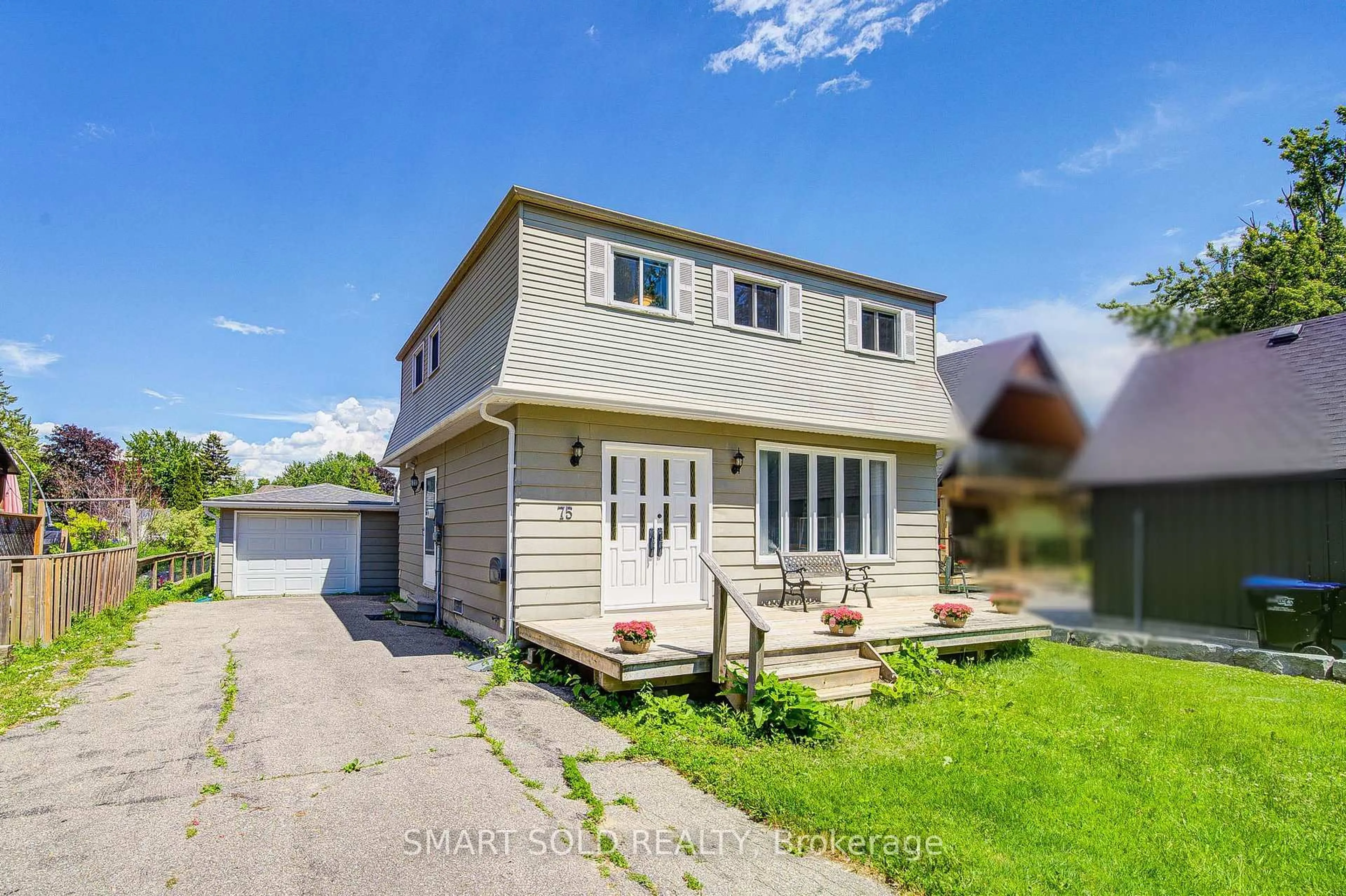 A pic from outside/outdoor area/front of a property/back of a property/a pic from drone, street for 75 Lake Ave, Ramara Ontario L0K 1B0