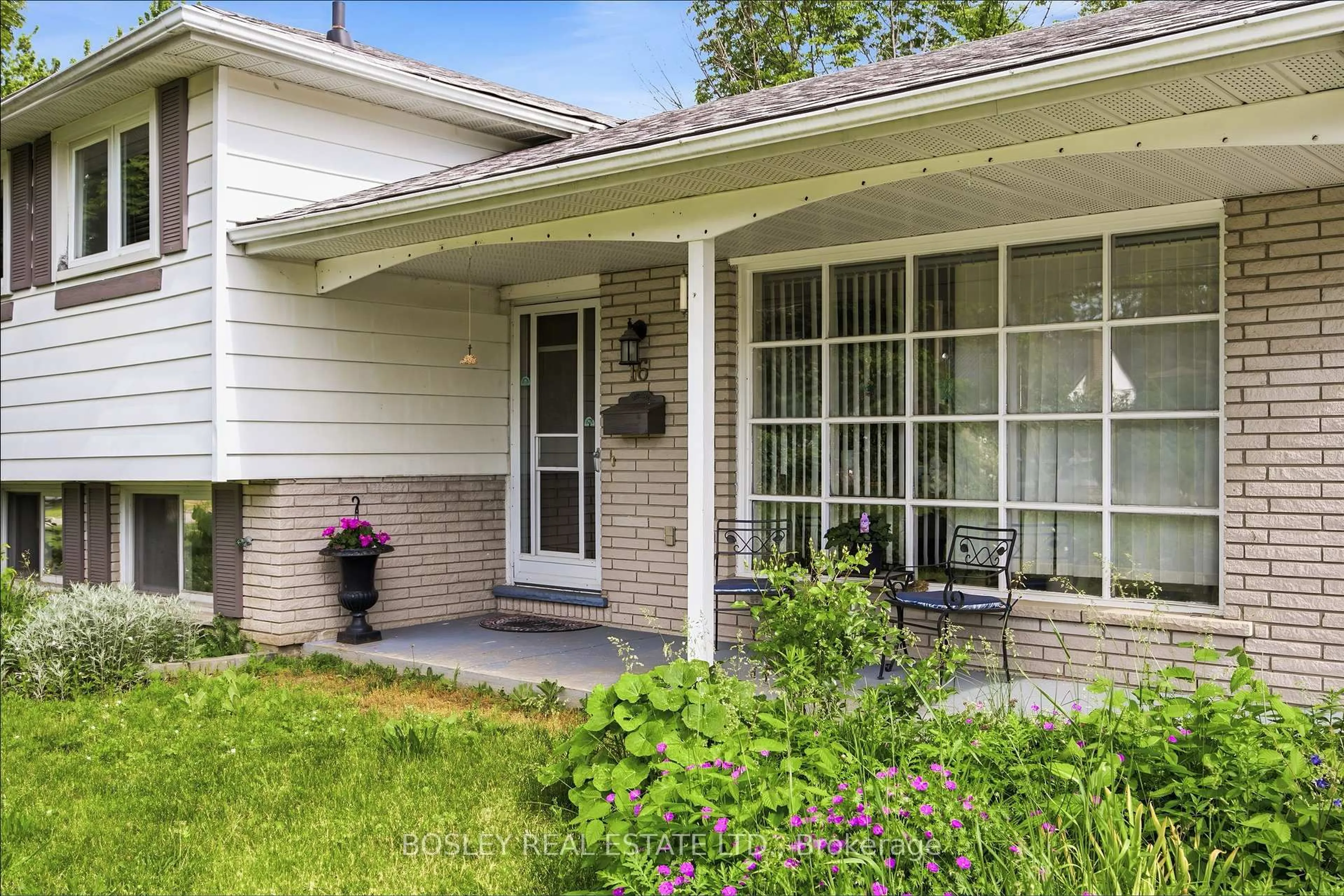 Unknown for 16 Steel St, Barrie Ontario L4M 2E5