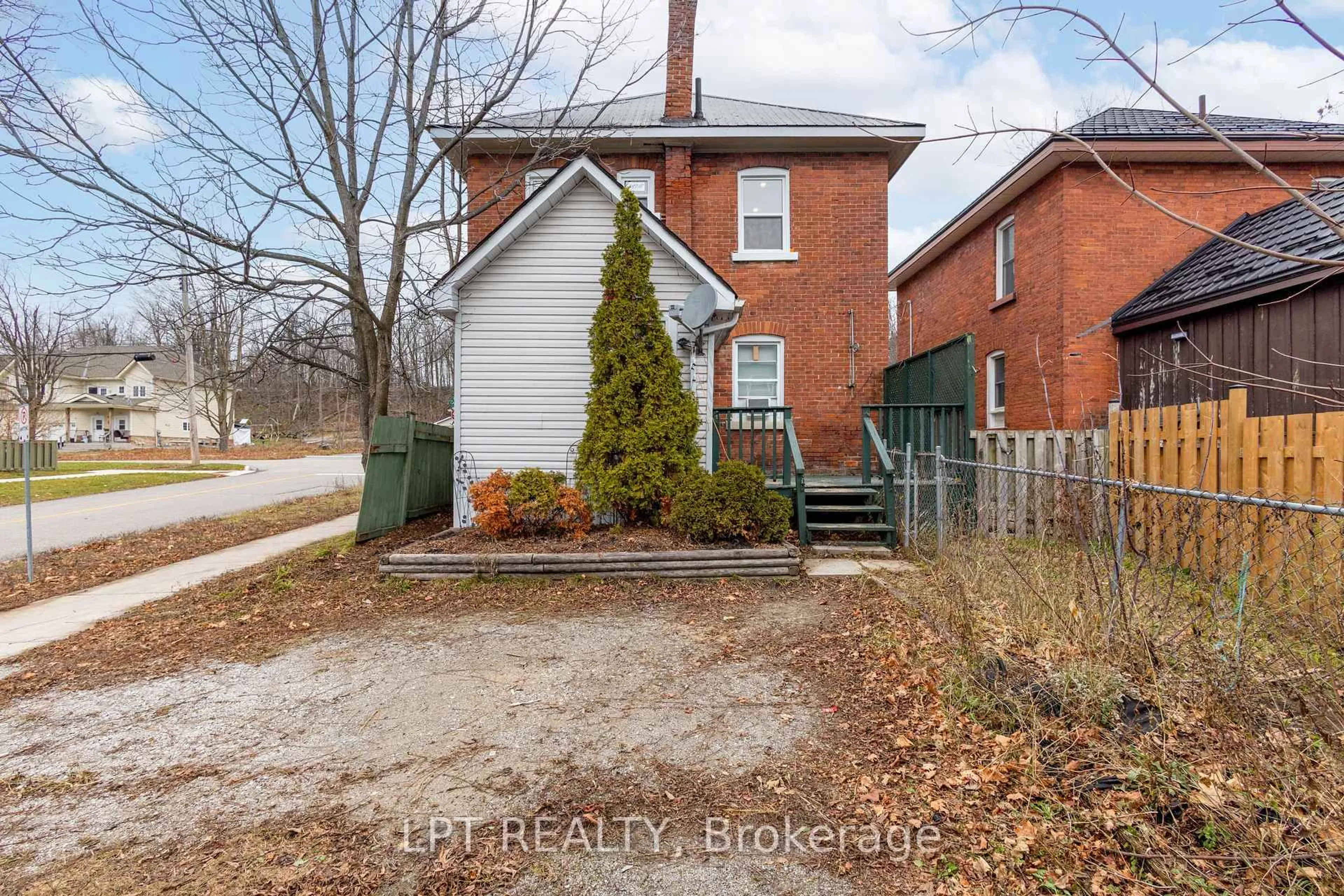 Home with brick exterior material, street for 249 Harvey St, Orillia Ontario L3V 3M5