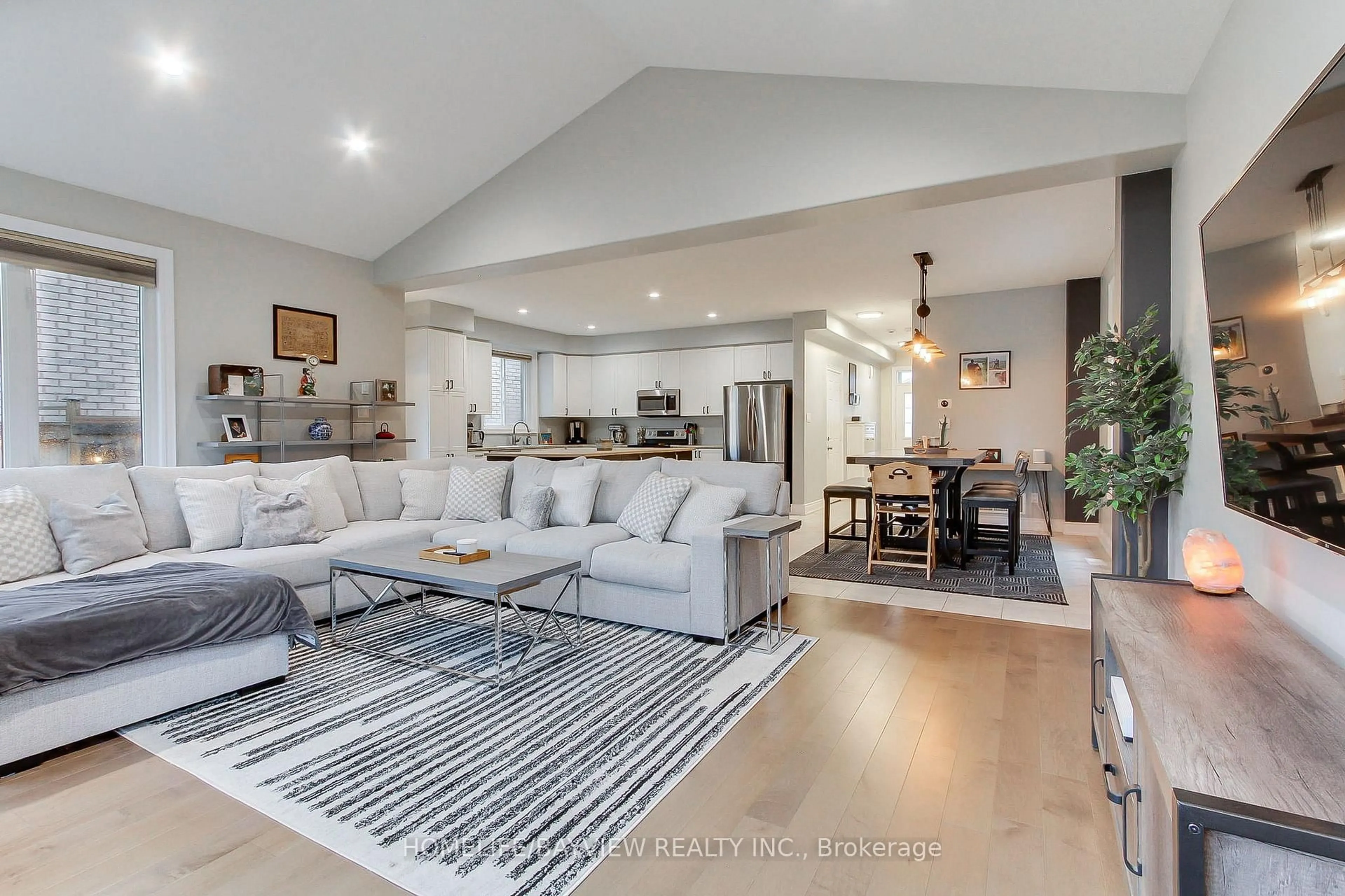 Open concept kitchen, unknown for 35 Booth Lane, Barrie Ontario L4N 0S4