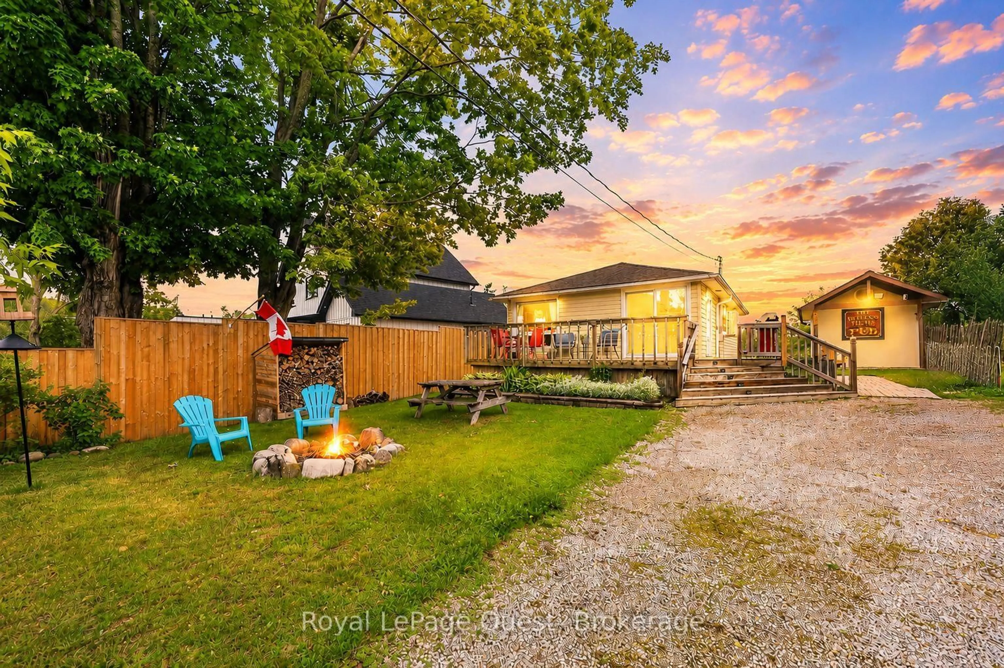 Patio, street for 18 GOSS Rd, Oro-Medonte Ontario L3V 0R6