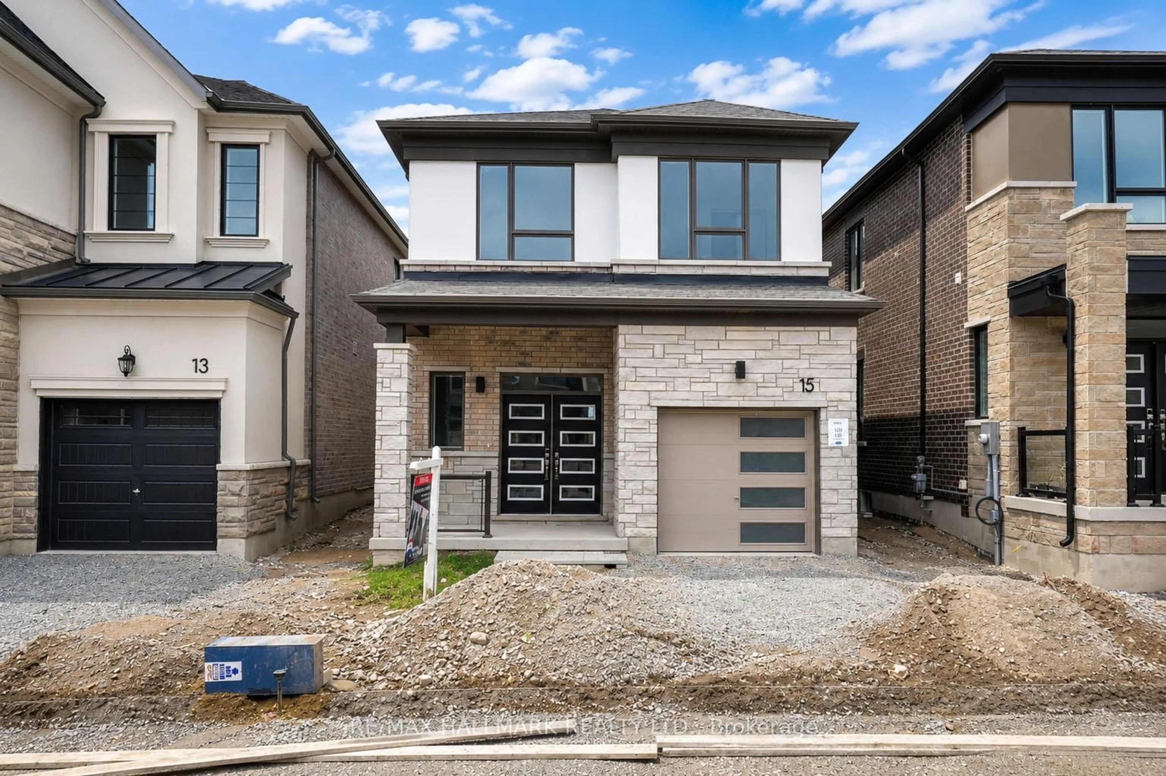 Home with brick exterior material, street for 15 Foxley Hts, Barrie Ontario L9J 1A6