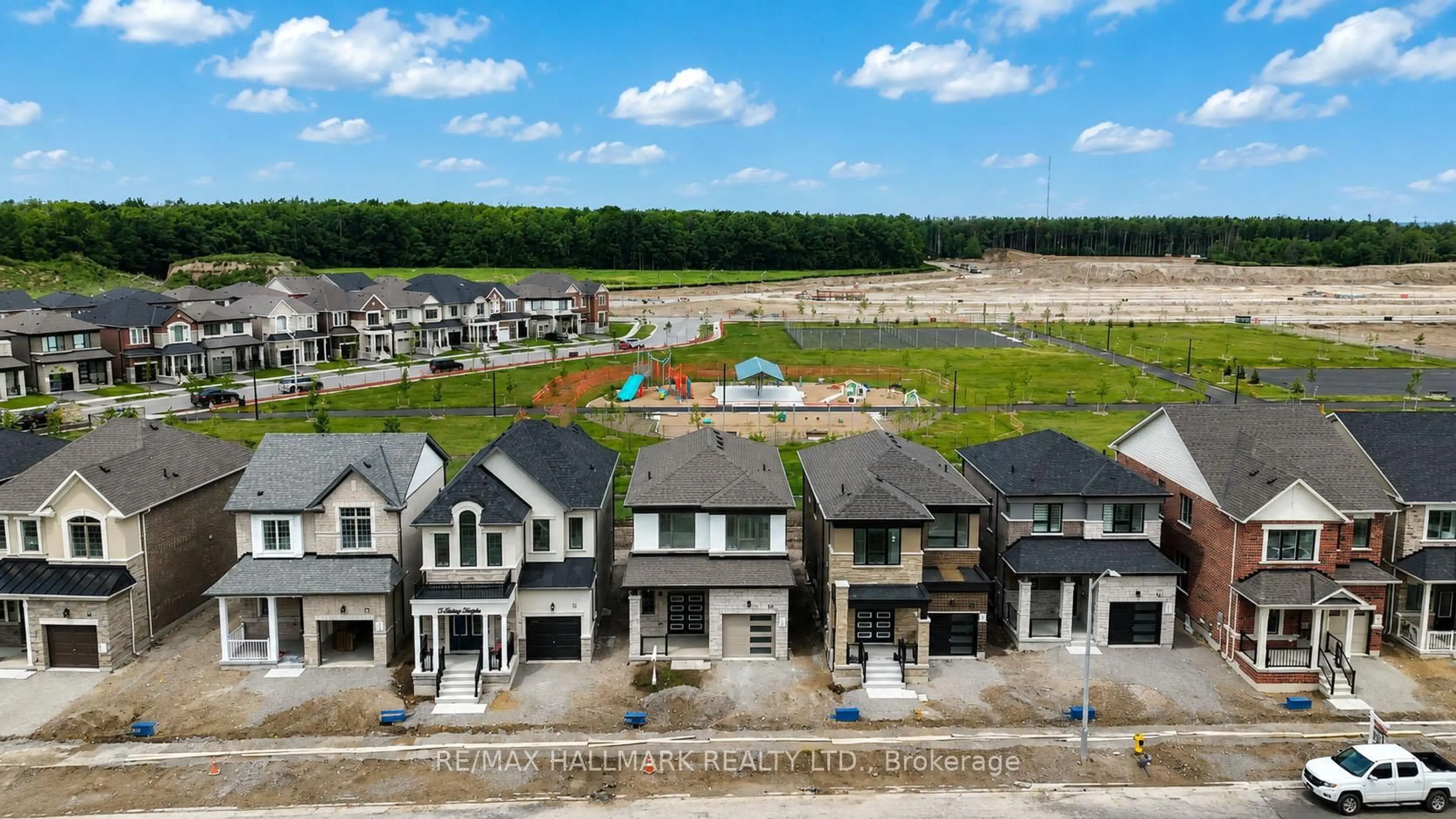 A pic from outside/outdoor area/front of a property/back of a property/a pic from drone, mountain view for 15 Foxley Hts, Barrie Ontario L9J 1A6